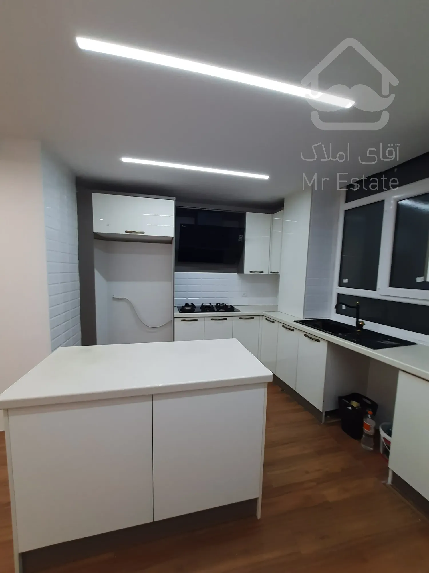 فروش آپارتمان ۸۲متر ۲خواب خطی رو به آفتاب شهرک هما