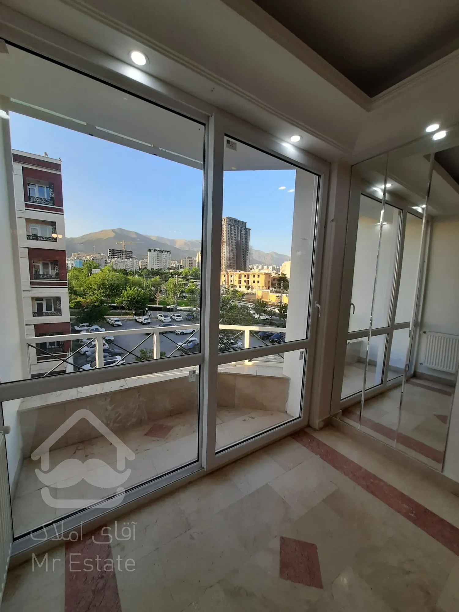 فروش آپارتمان ۸۰متر ۲خواب فول امکانات خطی رو به آفتاب بلوار کمالی شرقی