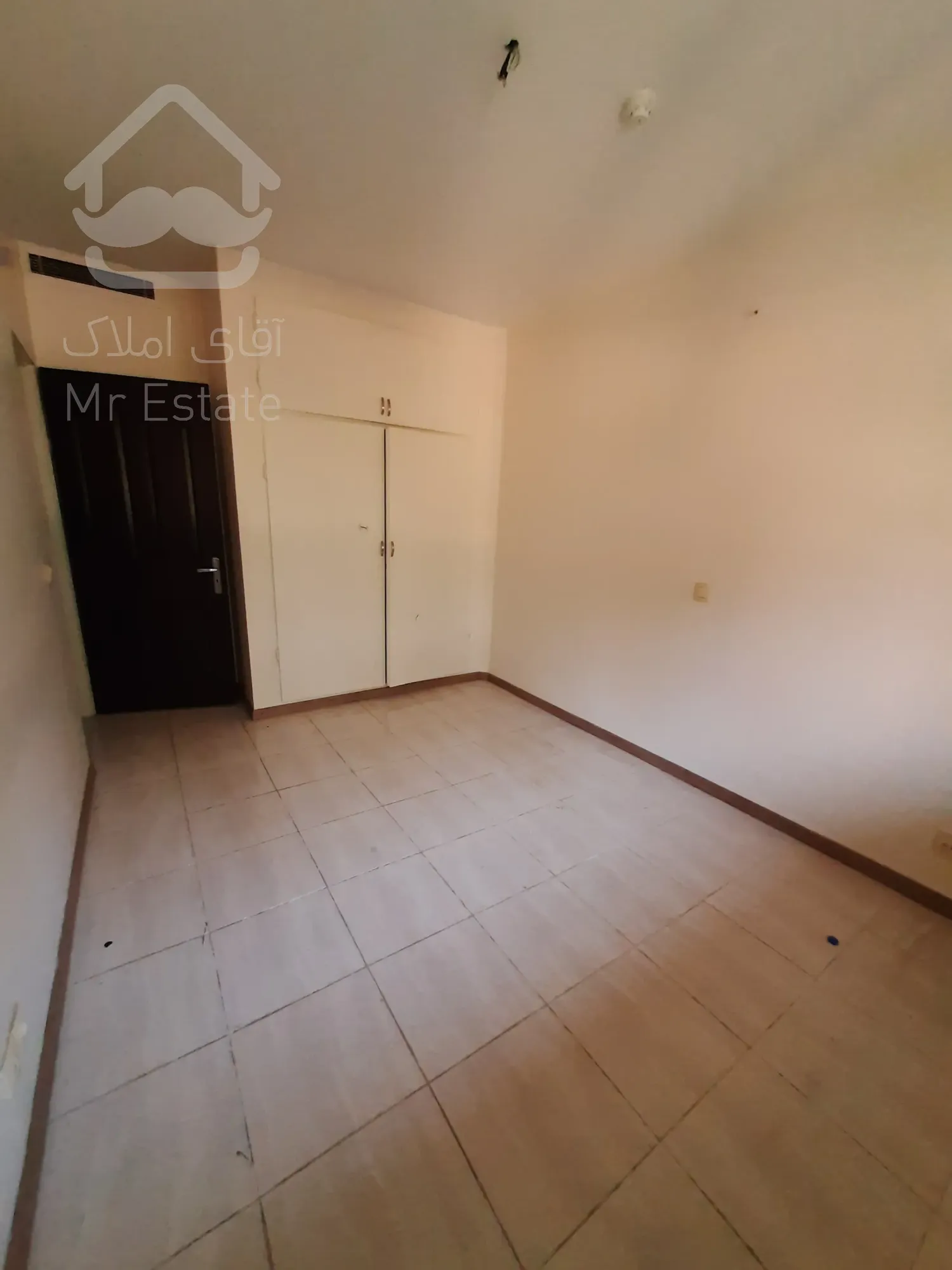 فروش آپارتمان ۸۷متر ۲خواب تراورتن استخر دار همیلا زیر قیمت