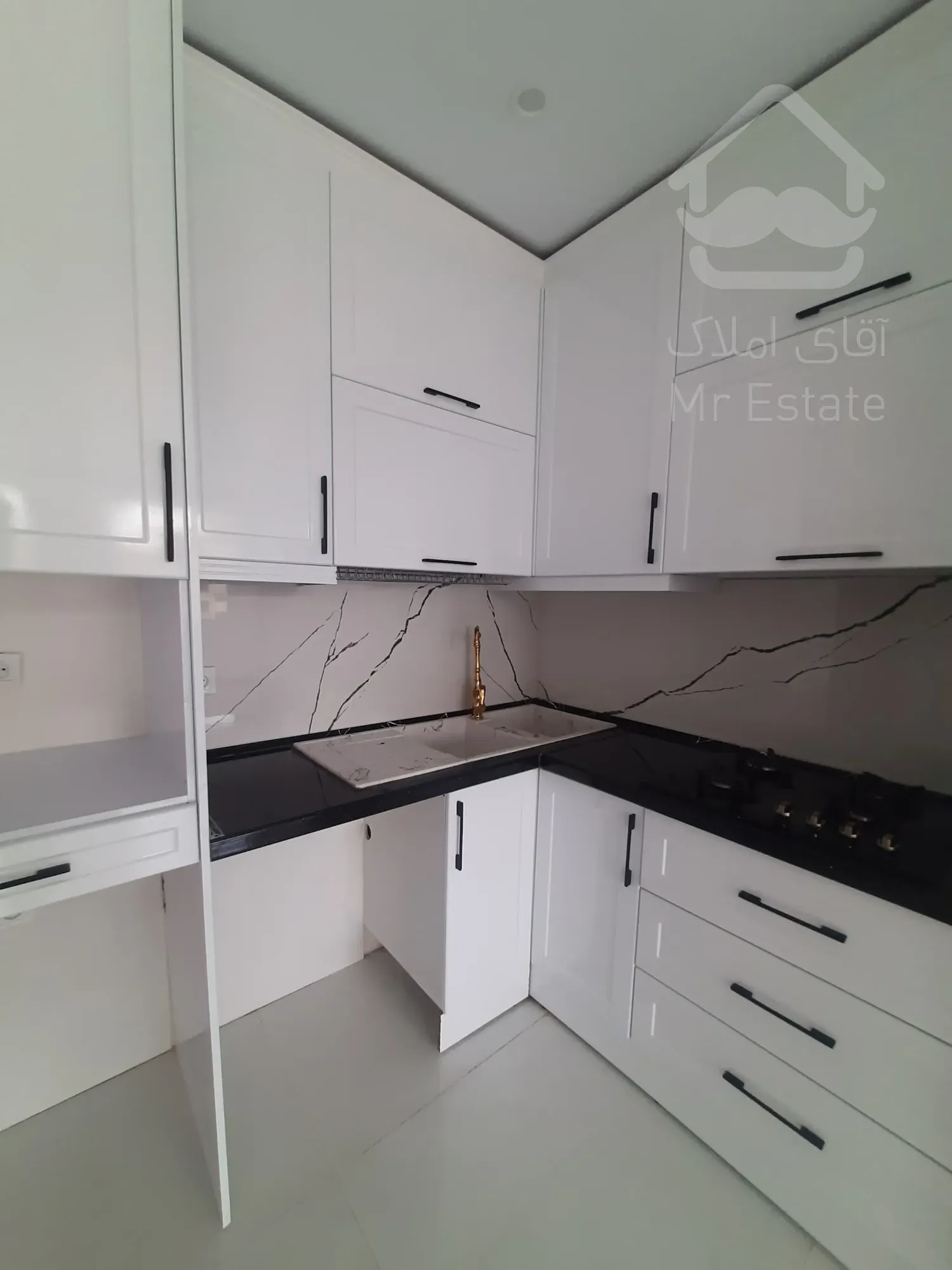 فروش آپارتمان ۸۰متر ۲خواب فول بازسازی زیر قیمت فردوس