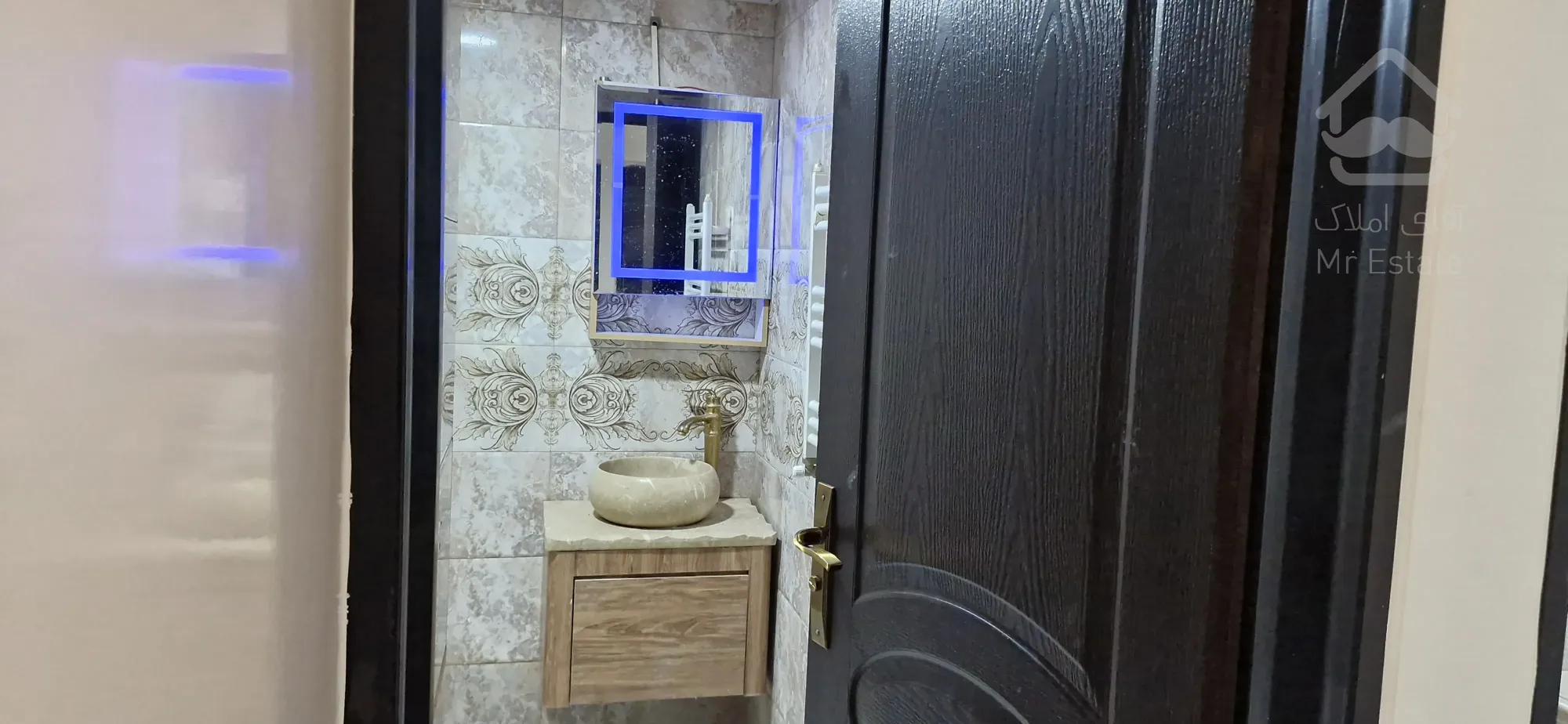 آپارتمان ۱۵۰ متری سه خوابه لاکچری