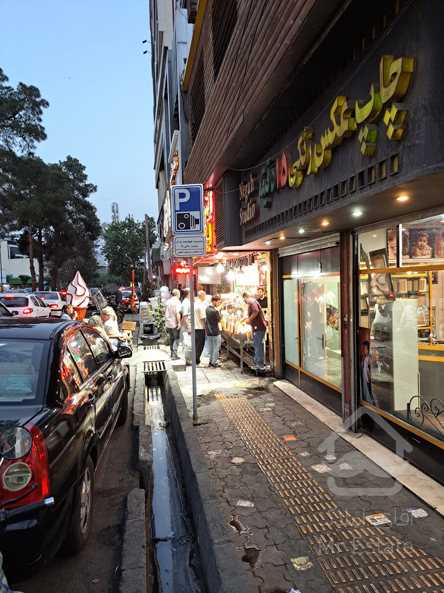 اجاره،مغازه خوش‌بر ۵۰ متری با دید عالی در یکی از پررفت‌وآمدترین معابر،صادقیه