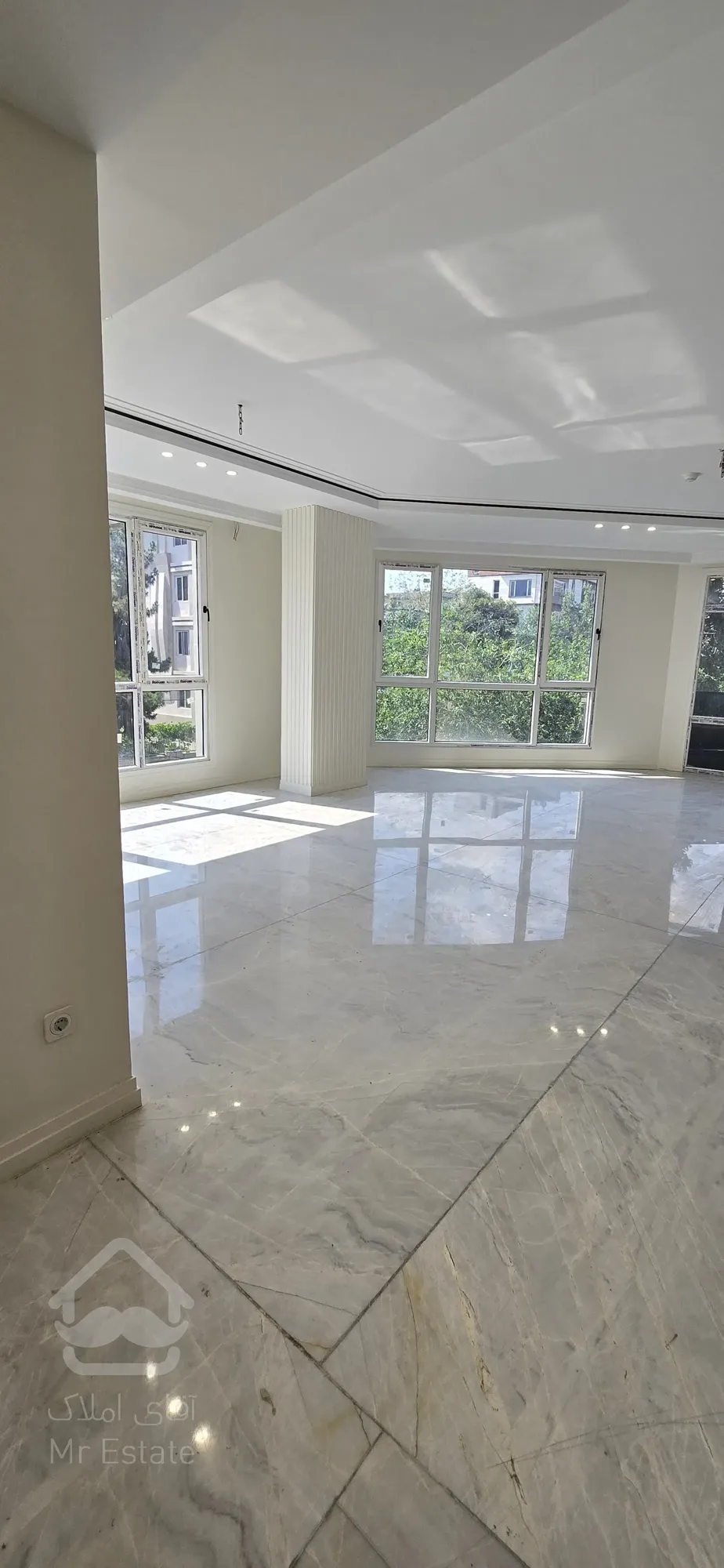 فروش آپارتمان 220 متری در بهترین لوکیشن نارمک