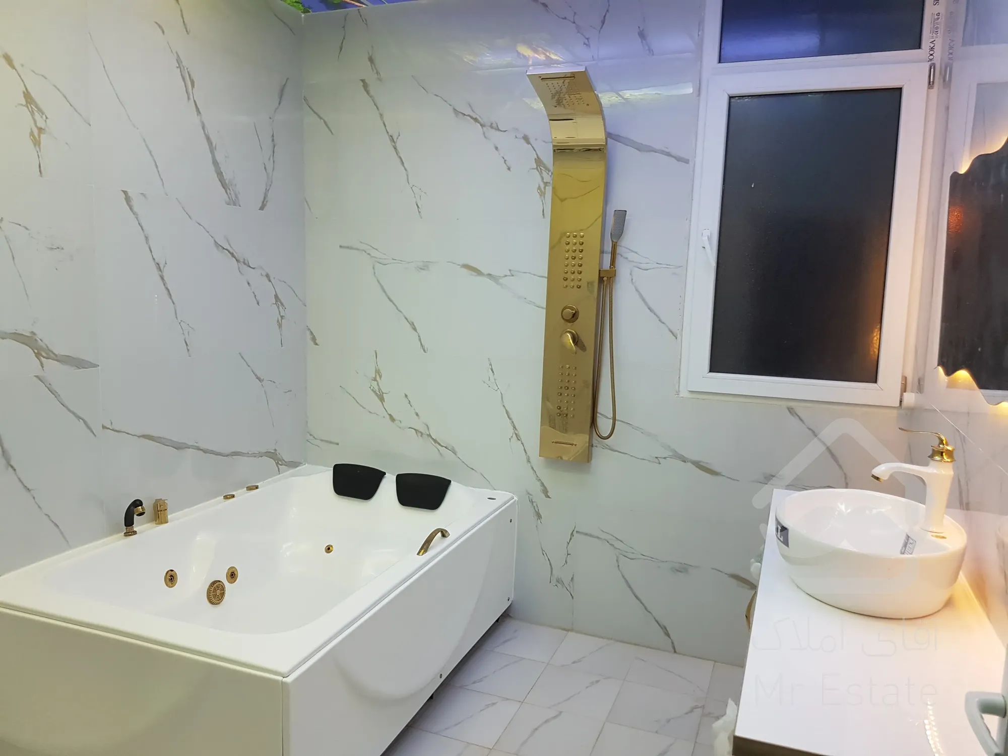 ویلای دوبلکس با استخر ۴فصل فول امکانات پیشوا