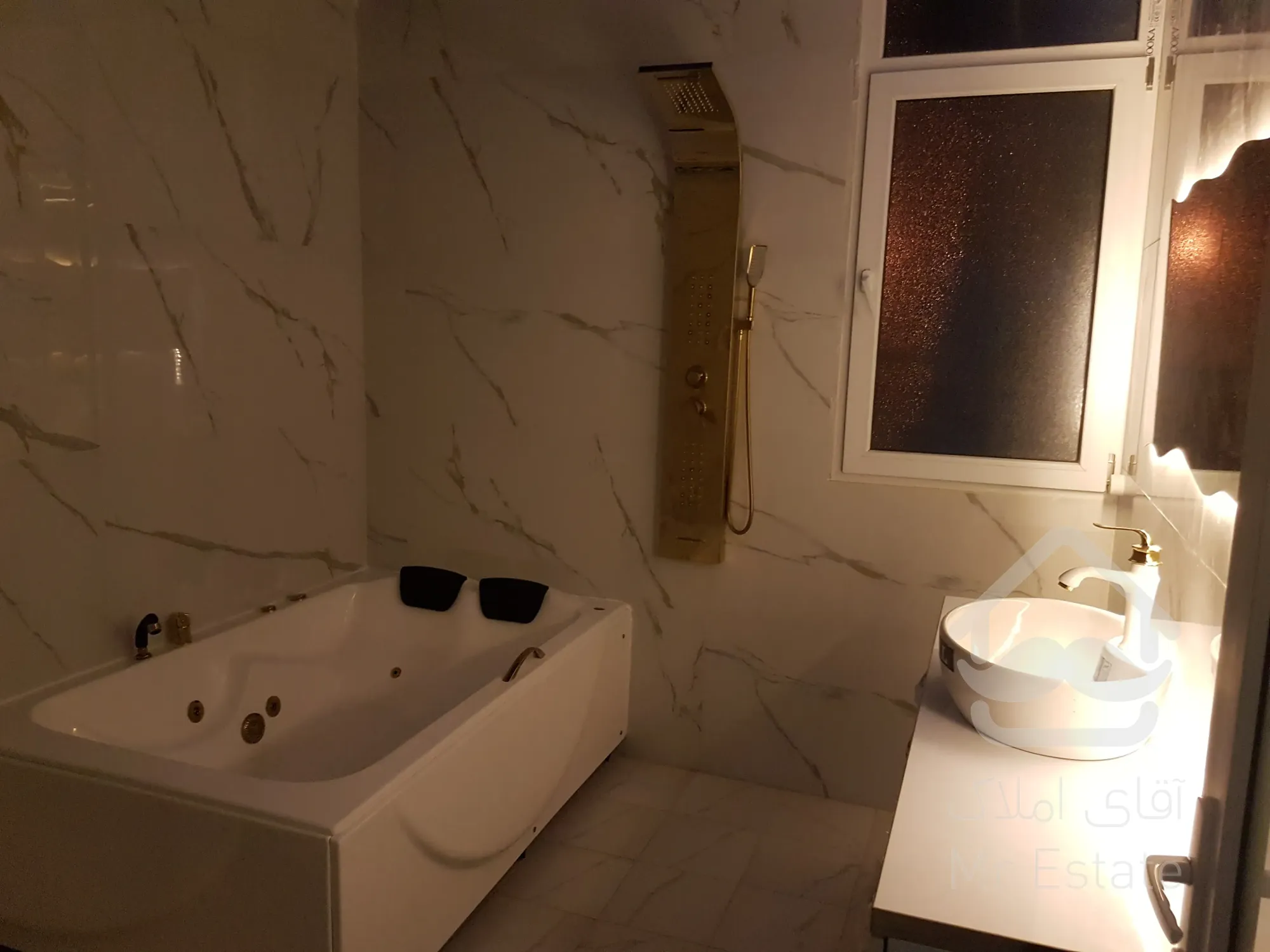 ویلای دوبلکس با استخر ۴فصل فول امکانات پیشوا