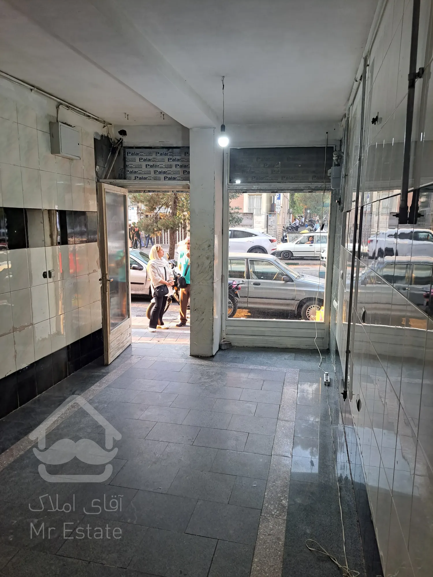 اجاره مغازه ۲۰ متری بر اصلی فردوس | مناسب صنف‌های تمیز | صادقیه