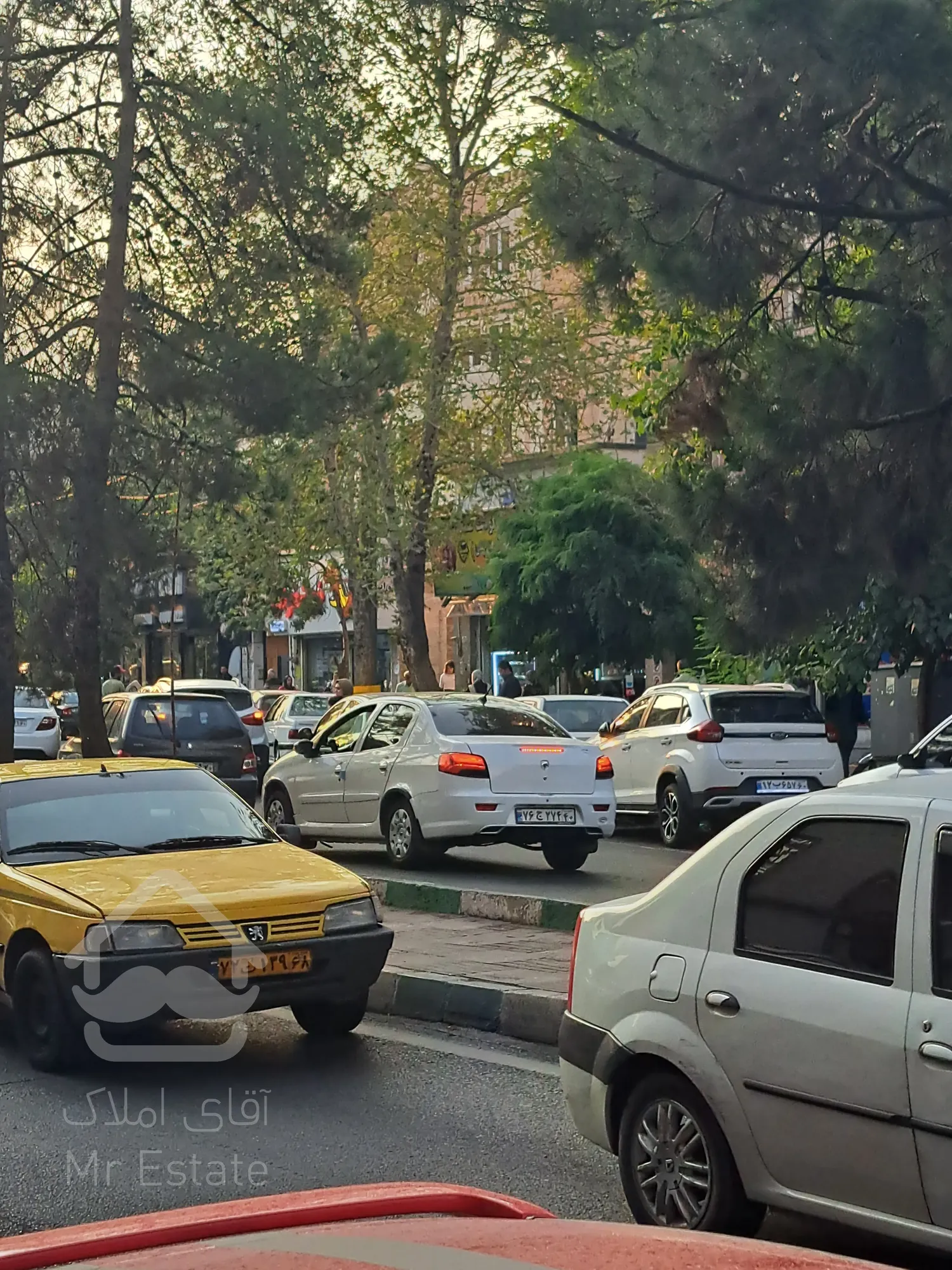 اجاره مغازه ۳۵ متری در صادقیه | لوکیشن طلایی،فردوس شرق