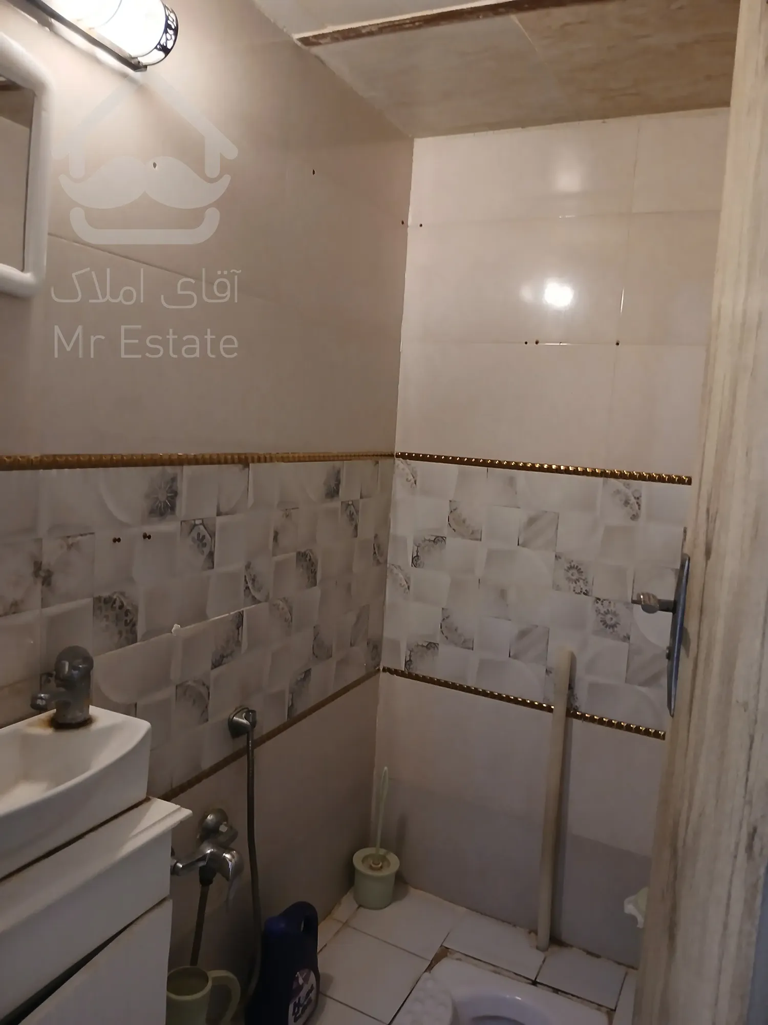 آپارتمان تک واحدی