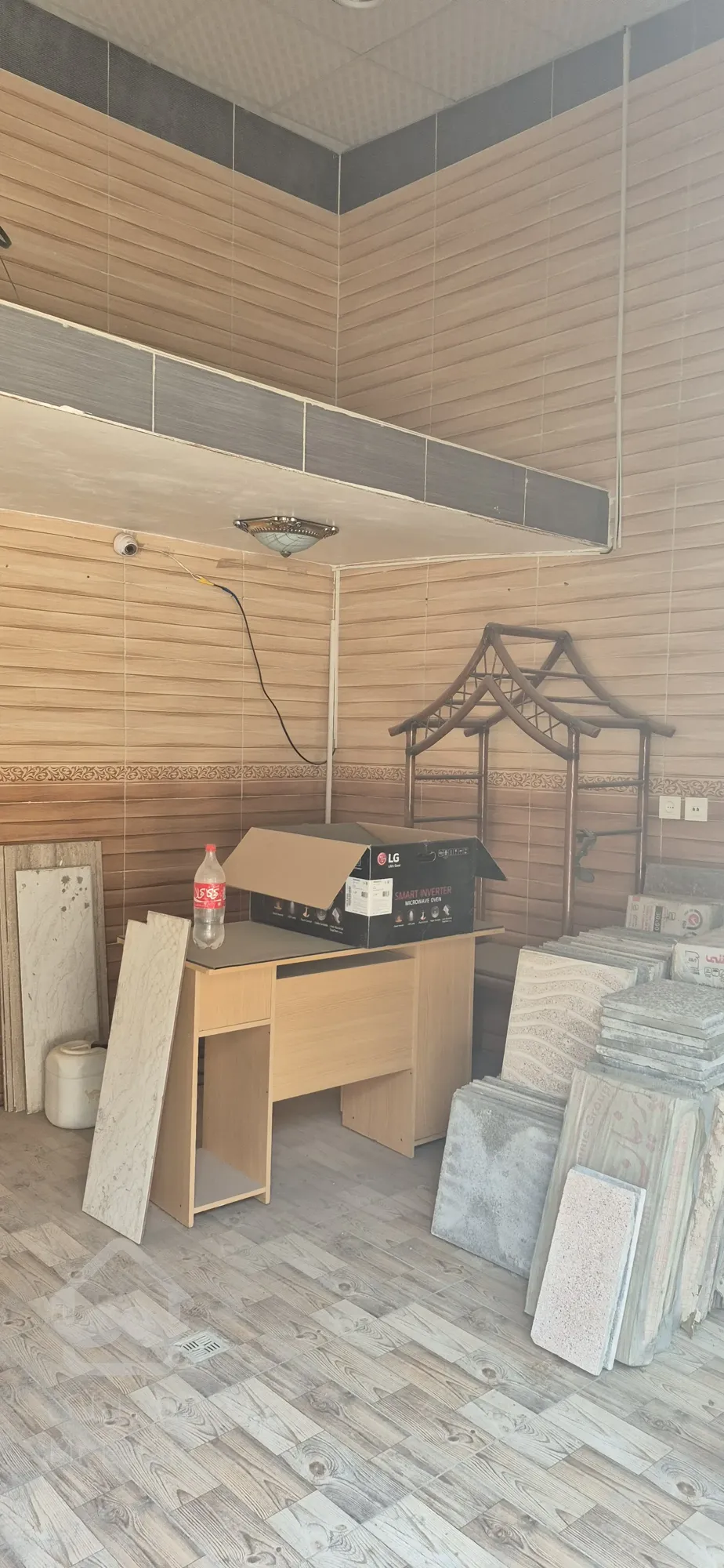 مغازه ۲۰ متر با بالکن