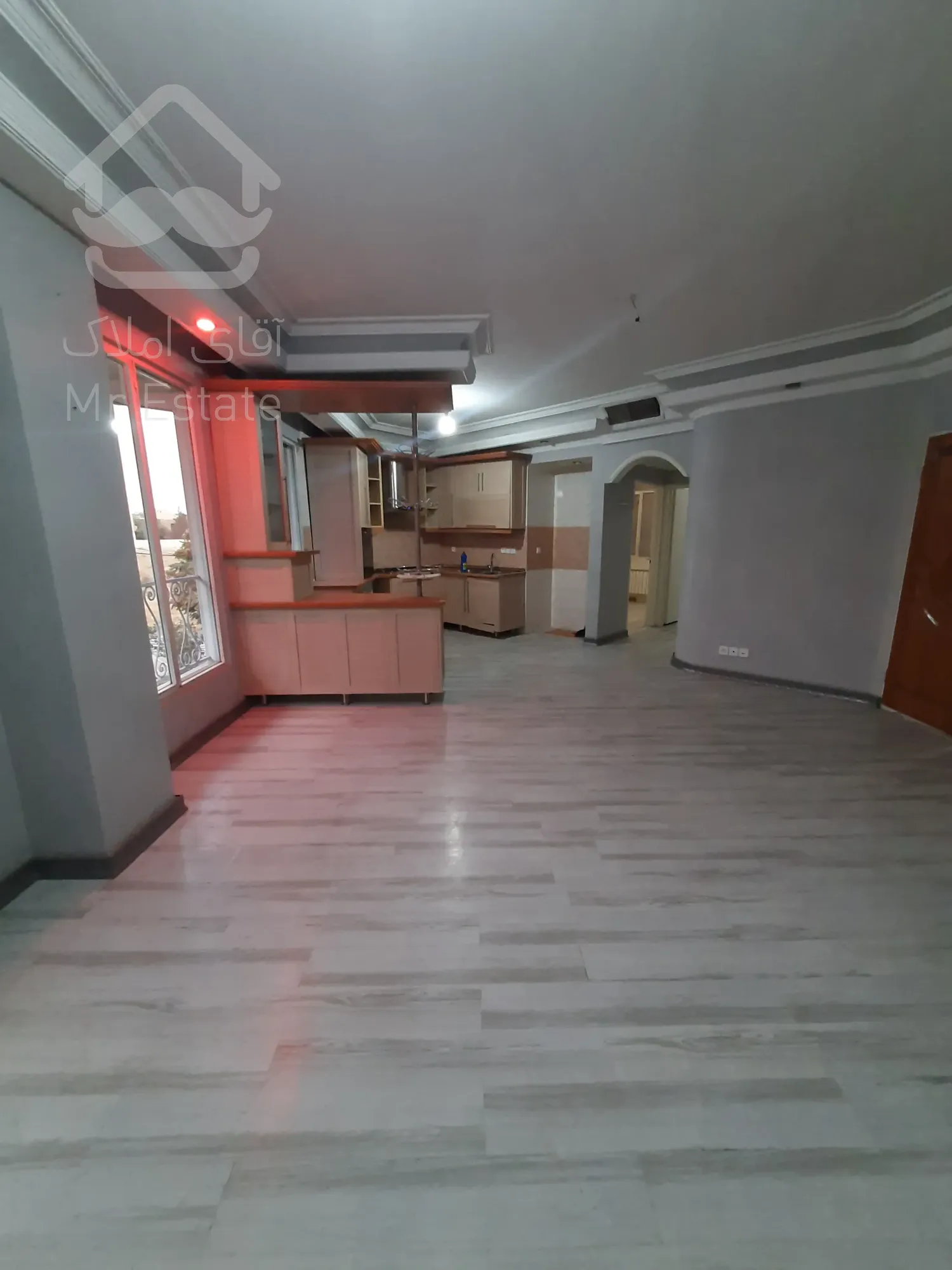 فروش آپارتمان ۸۱متر ۲خواب نما گرانیت سالن پرده خور عدل