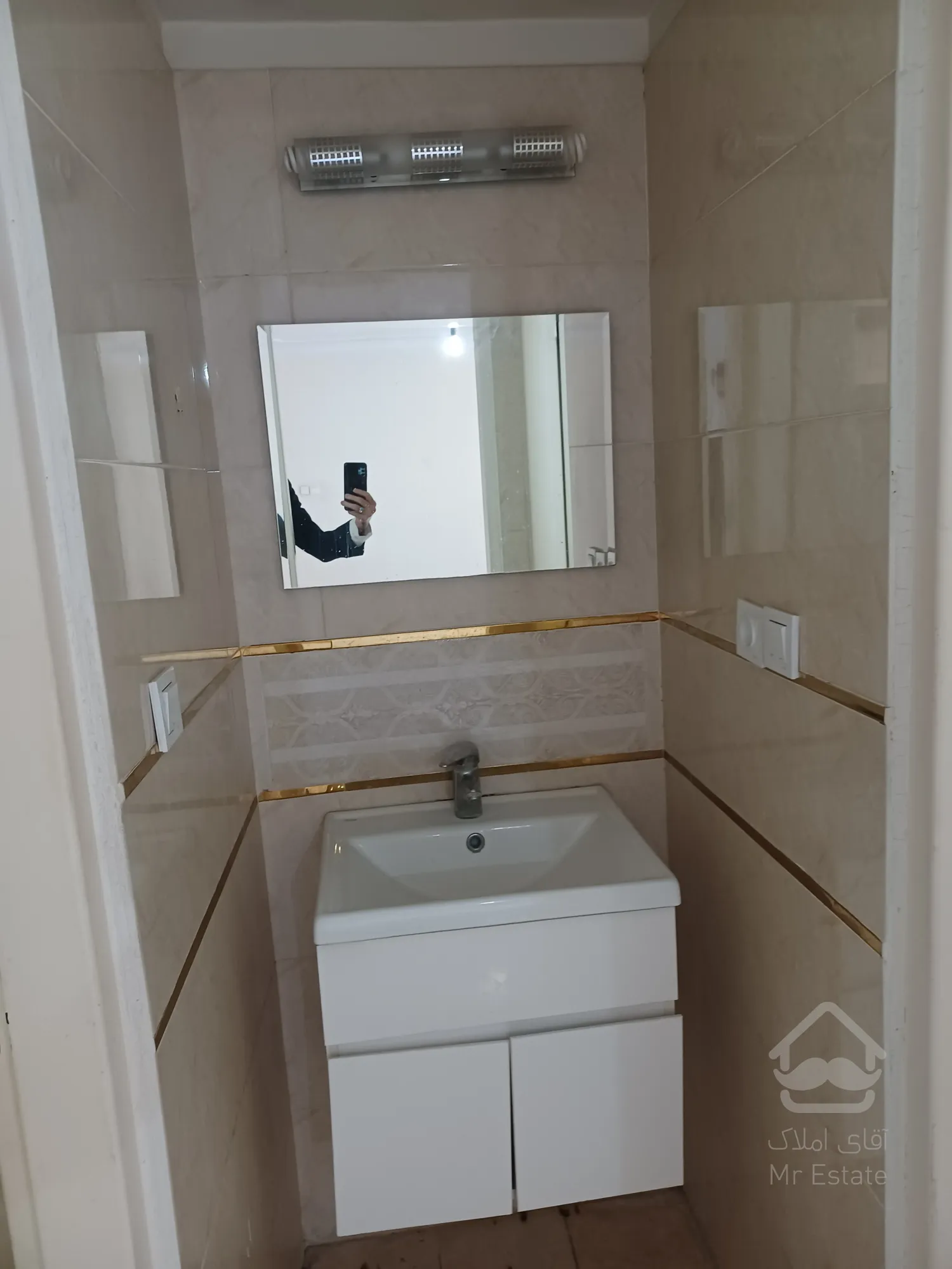 آپارتمان ۶۴ متری آماده سکونت و تخلیه