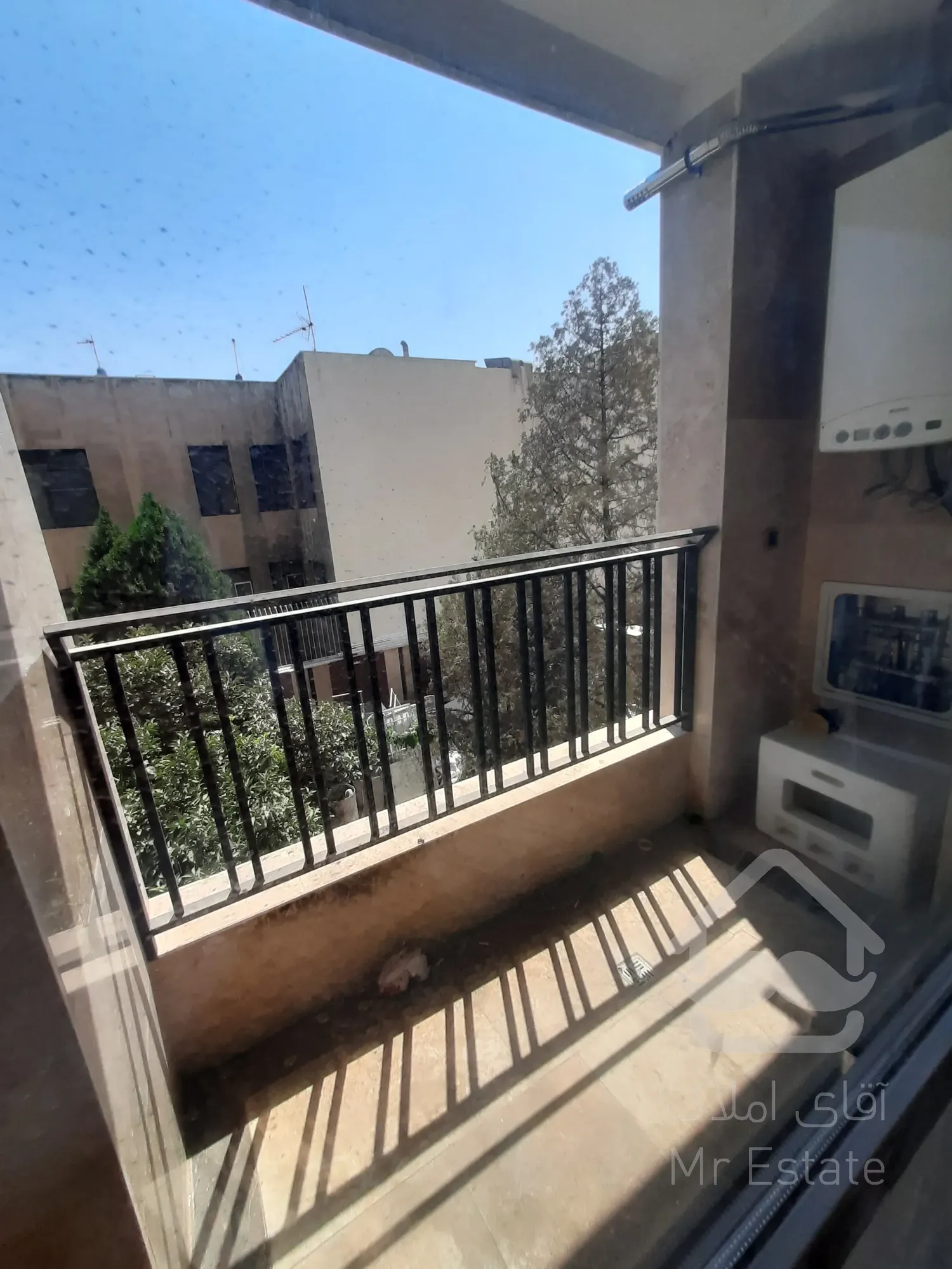 فروش آپارتمان ۹۹متر ۲خواب کلید نخورده بلوار کمالی