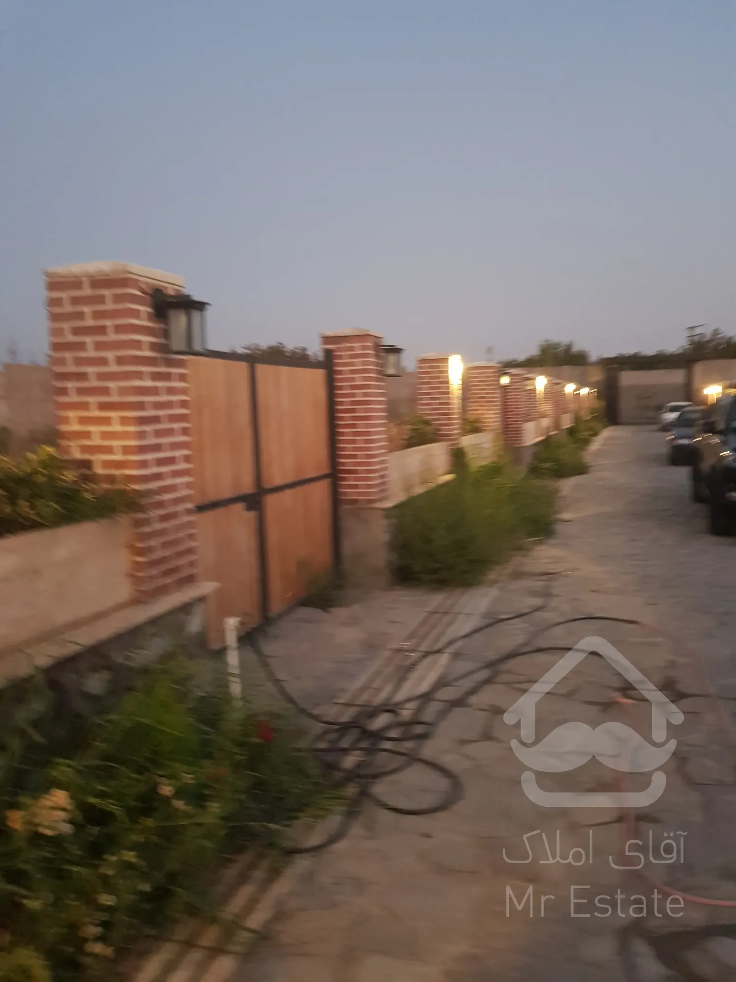 فروش باغچه شهرکی با آب برق گاز و سند تک برگ