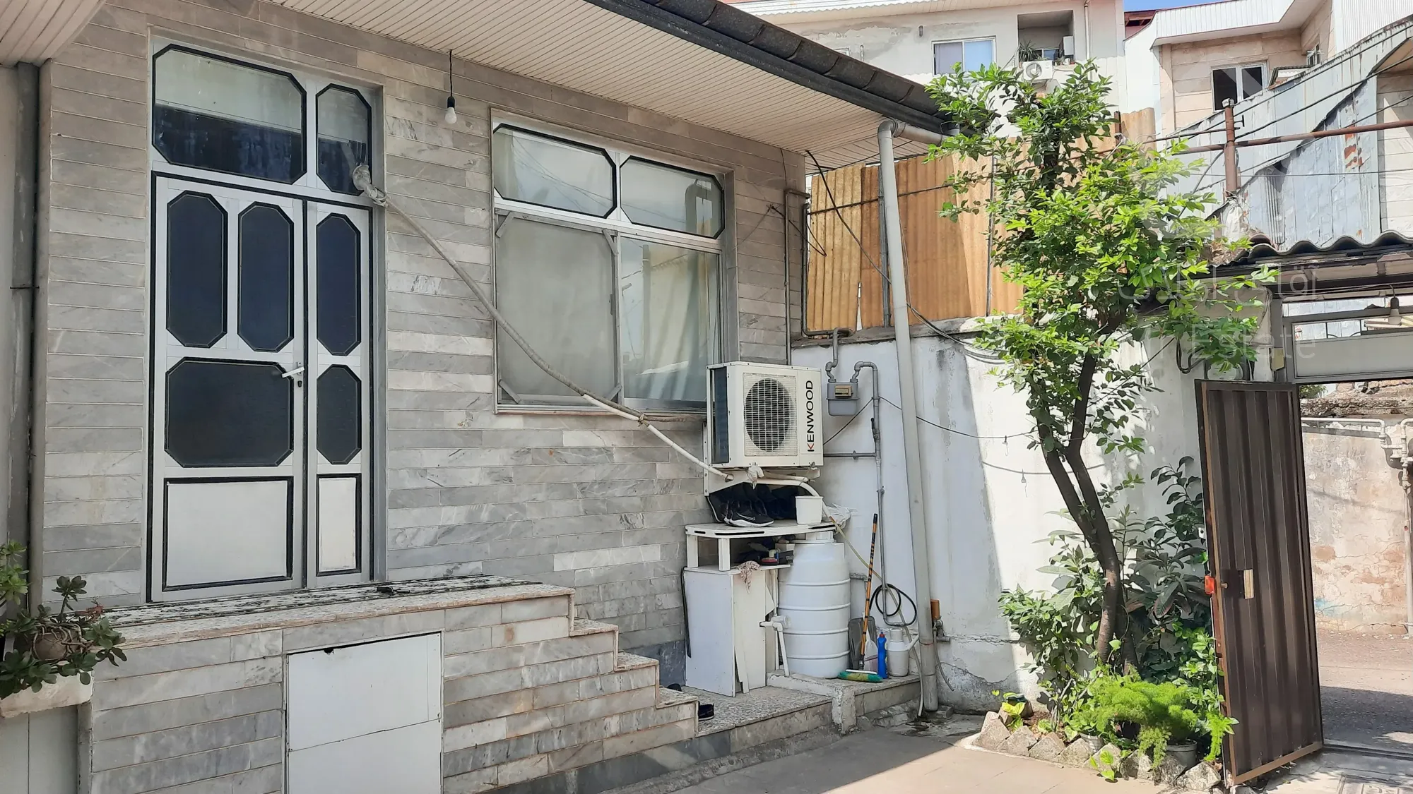 ویلایی رشت با 222 متر زمین امکان دریافت وام فرسوده