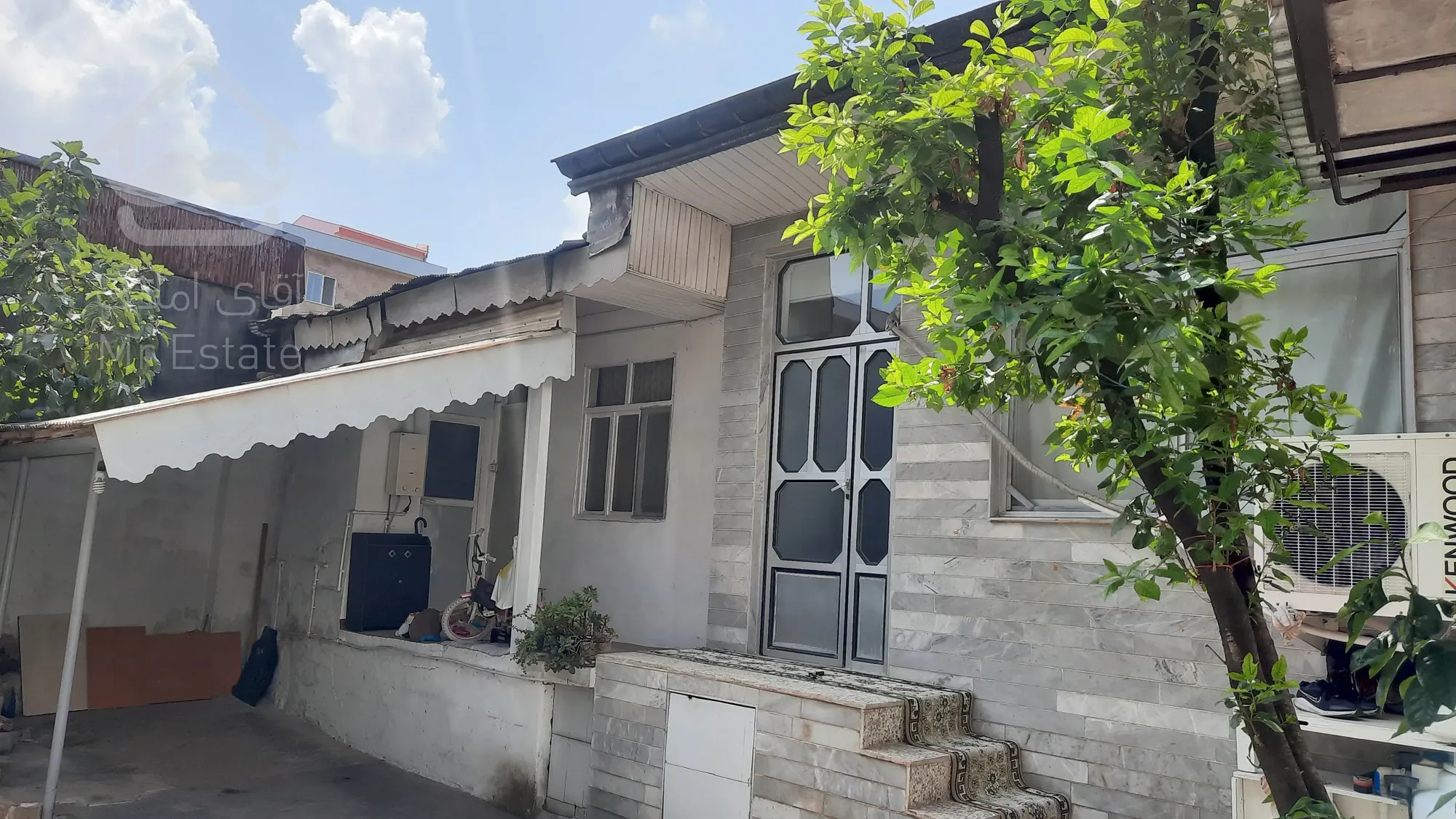 ویلایی رشت با 222 متر زمین امکان دریافت وام فرسوده