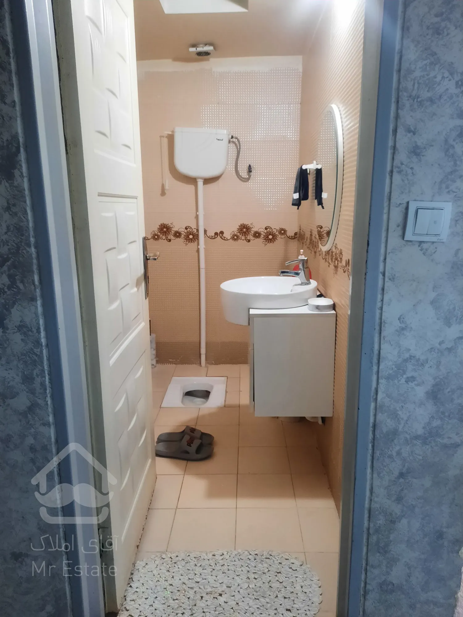 اپارتمان ۱۰۷ متری خوش نقشه غرق نور