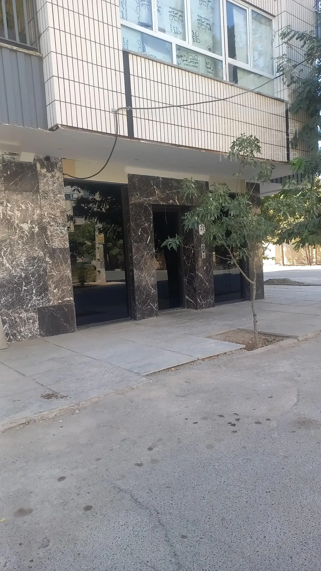 آپارتمان ۱۰۰ متری کلید نخورده کیانمهر نماسنگ ۳نبش