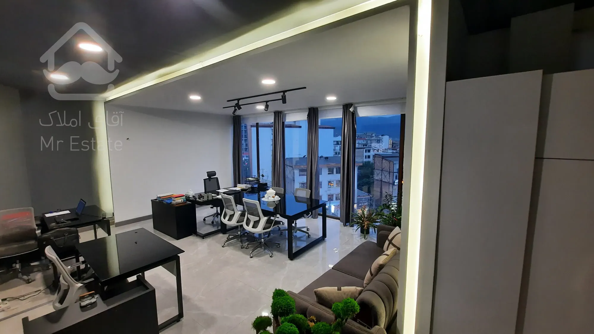 اجاره واحد ۱۰۰ متری اداری لوکس ، مرکز شهر چالوس
