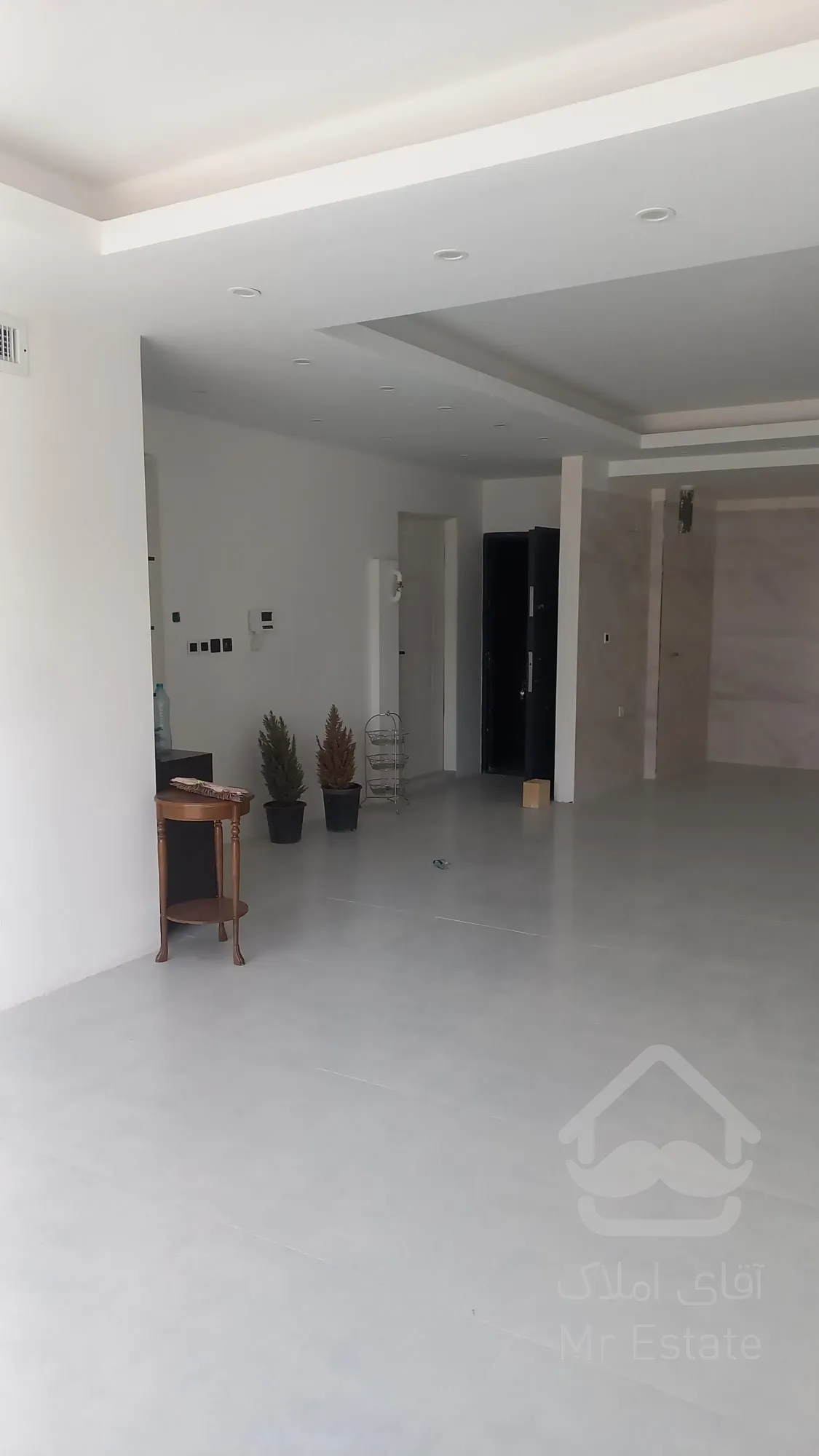 آپارتمان ۱۰۰ متری کلید نخورده کیانمهر نماسنگ ۳نبش