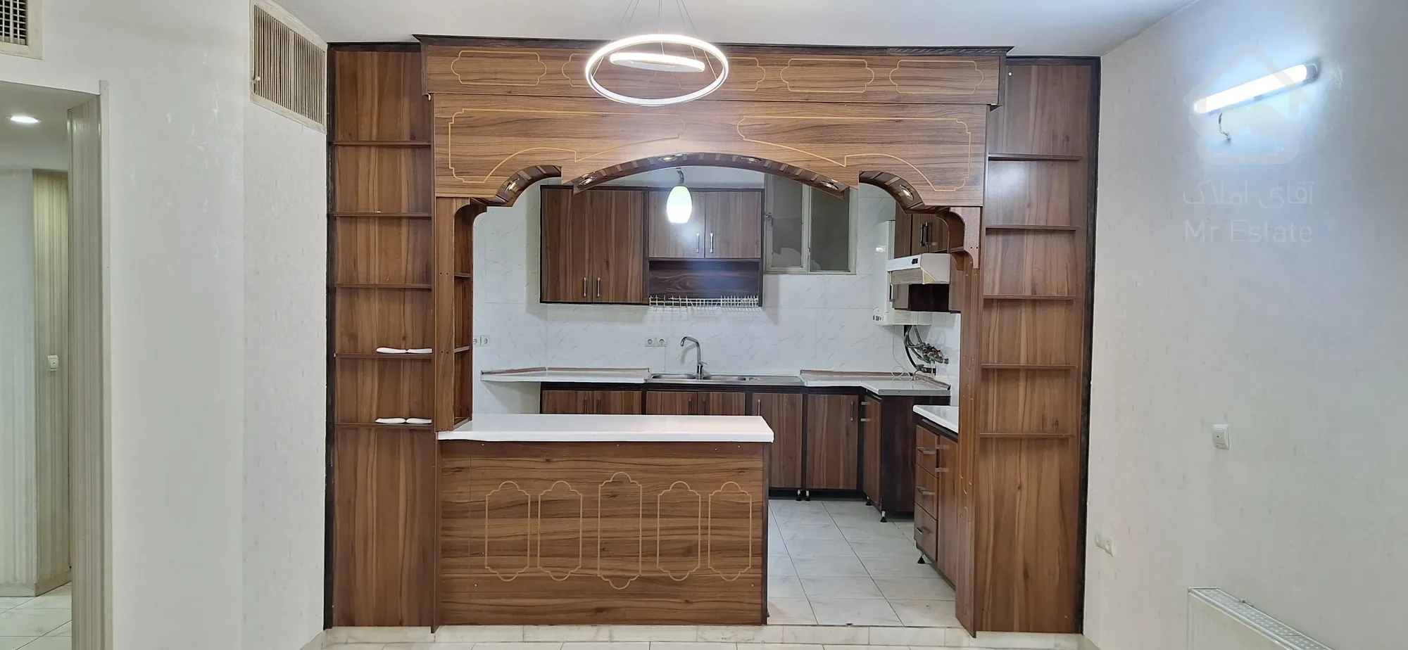 فروش واحد دو خوابه 127 متری در بلوار گلستان / معزی