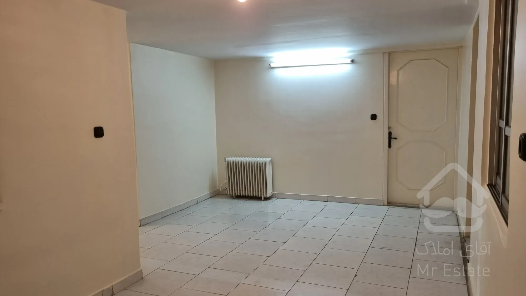 تهرانپارس غربی دو خوابه ۱۵۰ متر