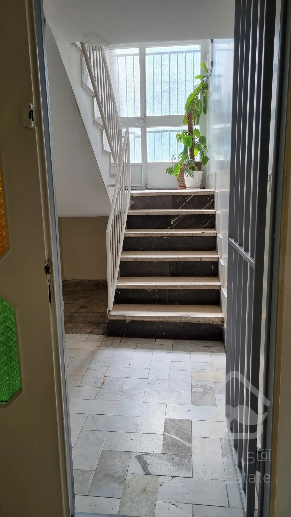 تهرانپارس غربی دو خوابه ۱۵۰ متر