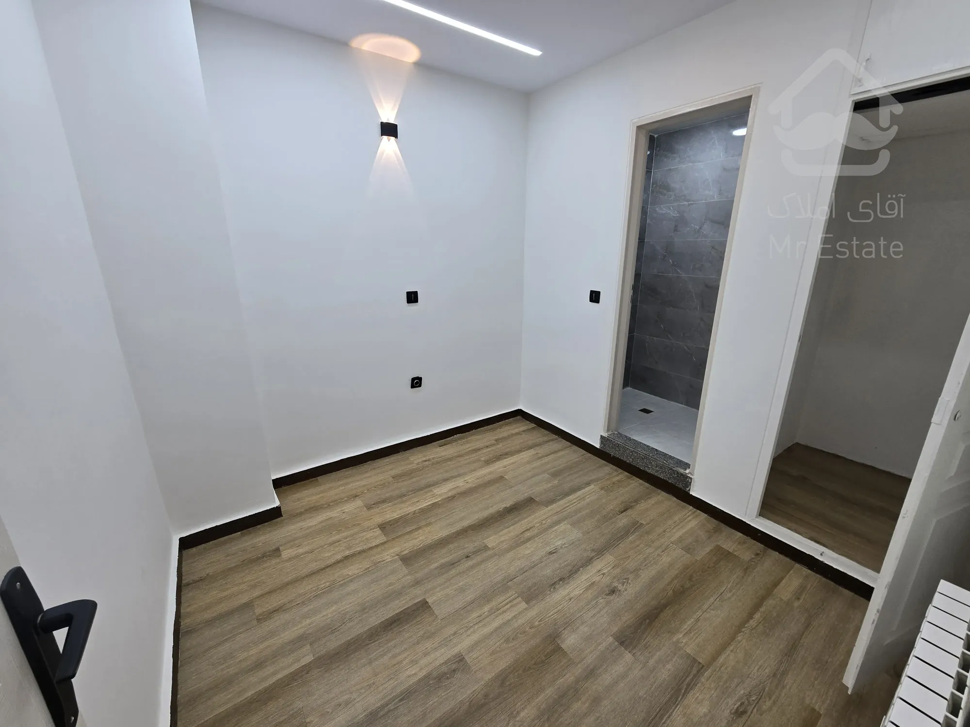 68 متر - 2 خواب - سند دار - اندیشه