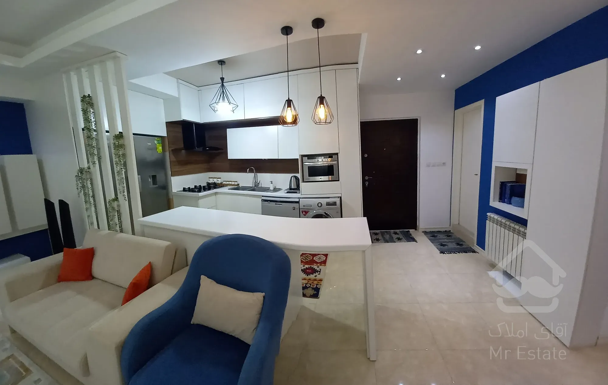 فروش آپارتمان دیزاین شده با ویو دریا ، مبله