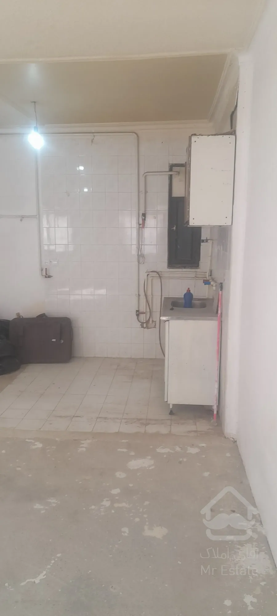 فروش یک باب منزل مسکونی