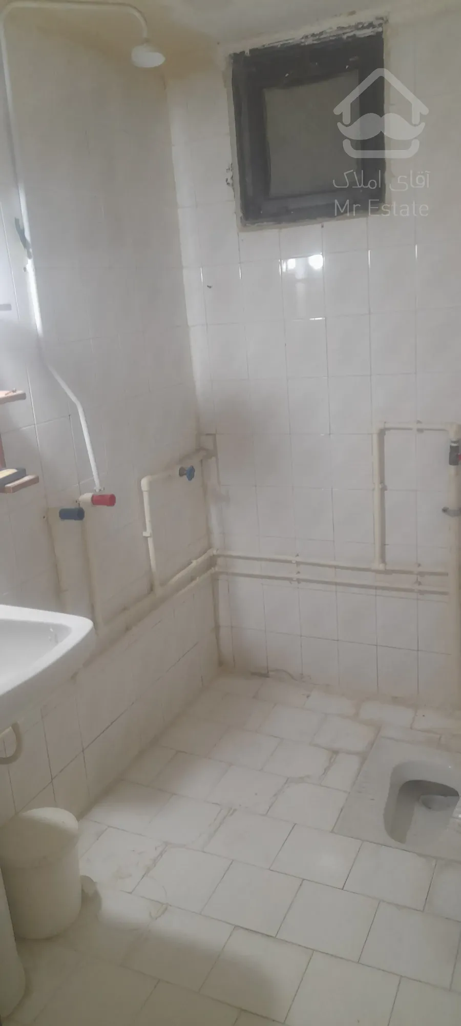 فروش یک باب منزل مسکونی