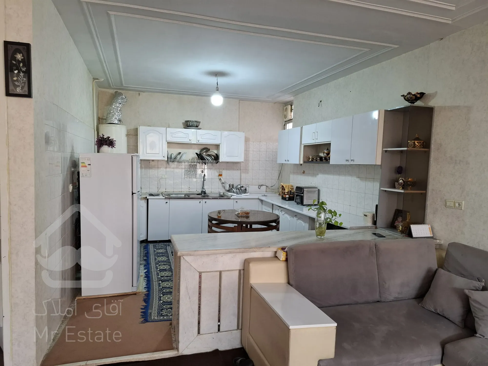 خانه ویلایی دو طبقه مجزا