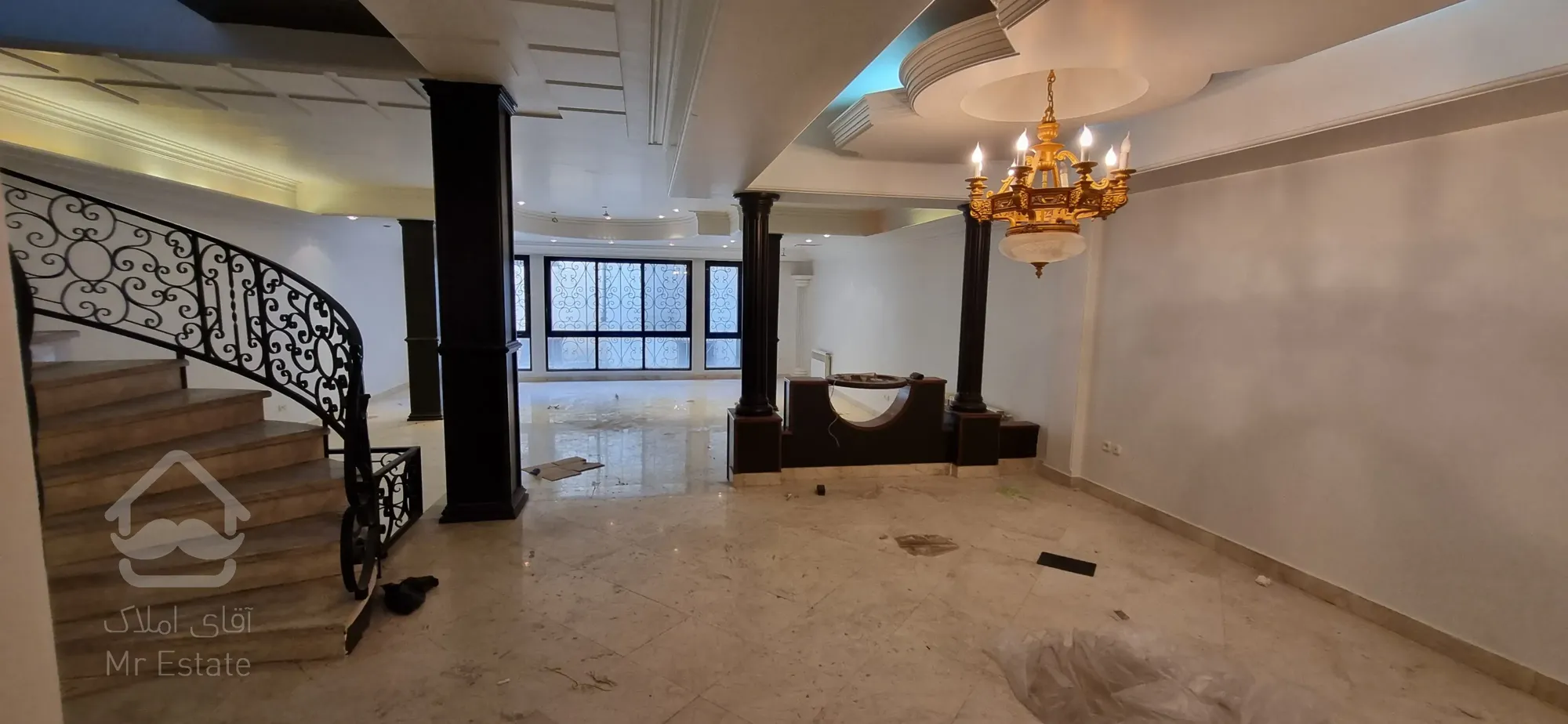 موقعیت اداری ویلایی ۶۰۰ متری