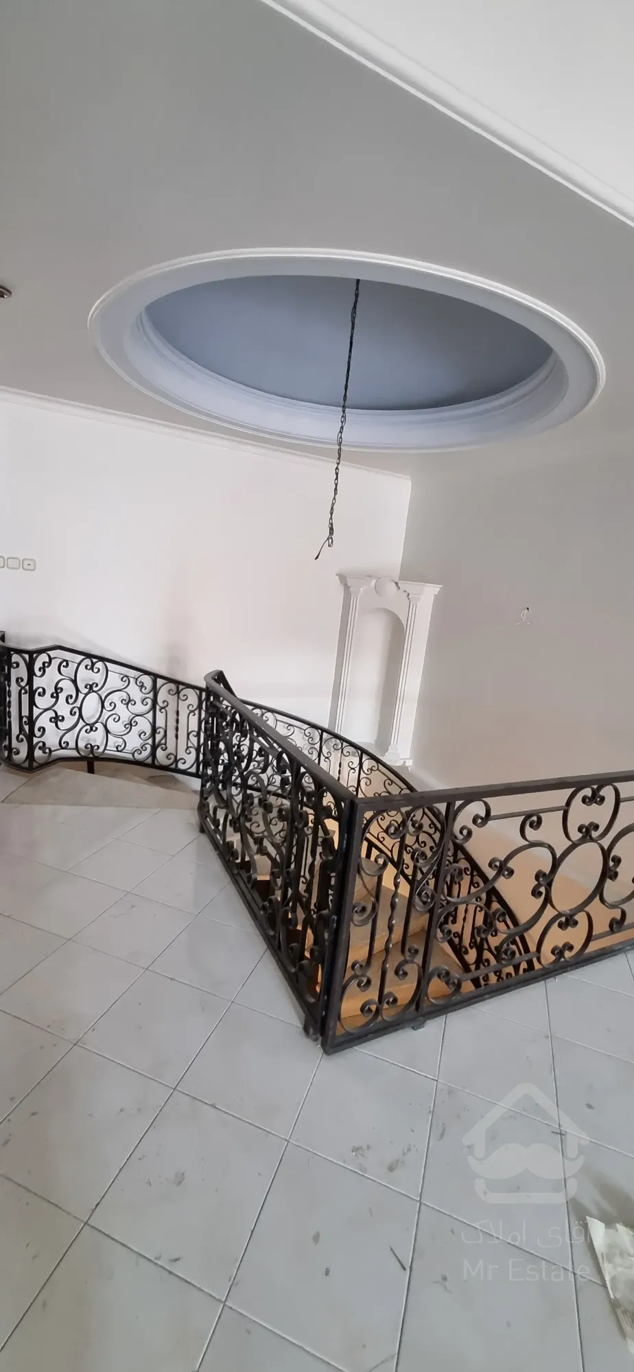 موقعیت اداری ویلایی ۶۰۰ متری