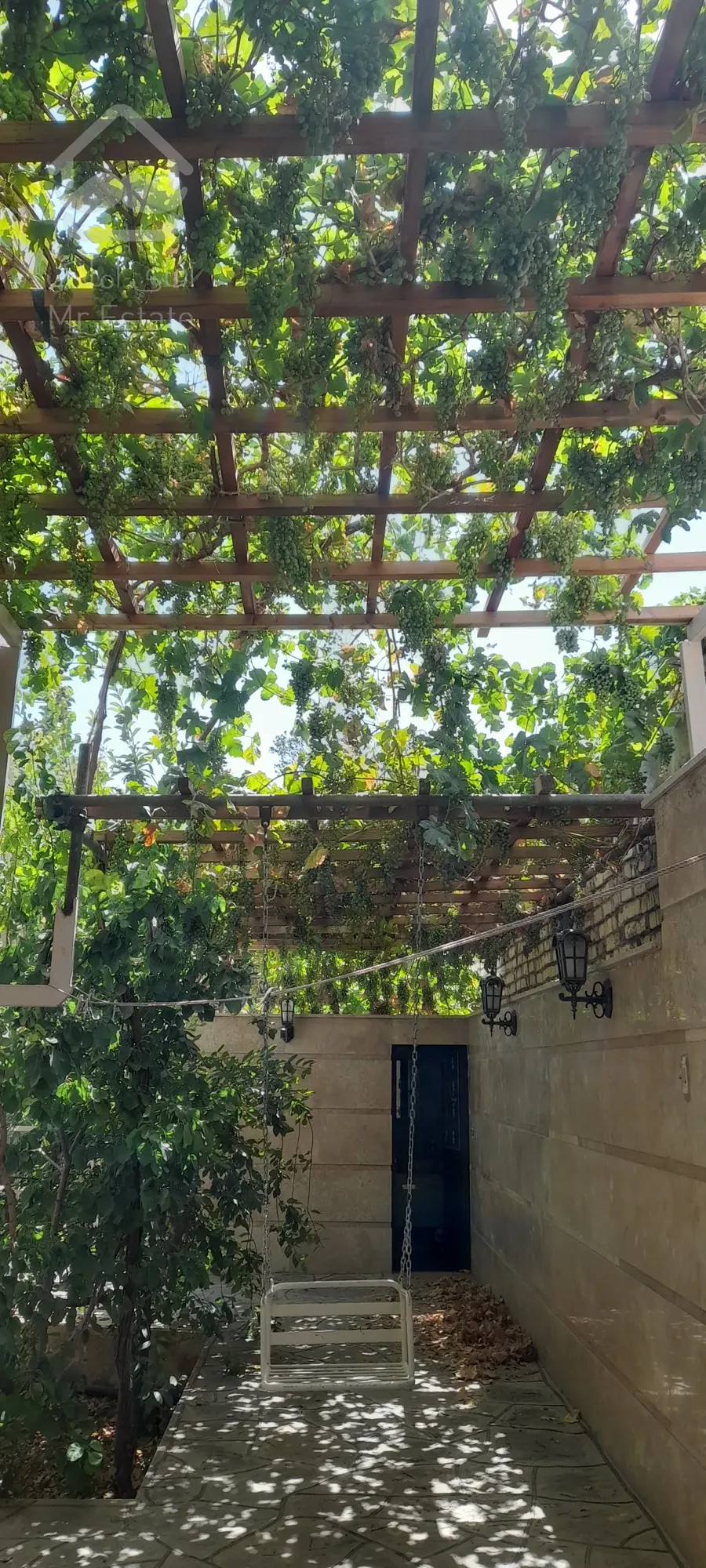 باغچه ۲۰۰ متری روستای تیره قم