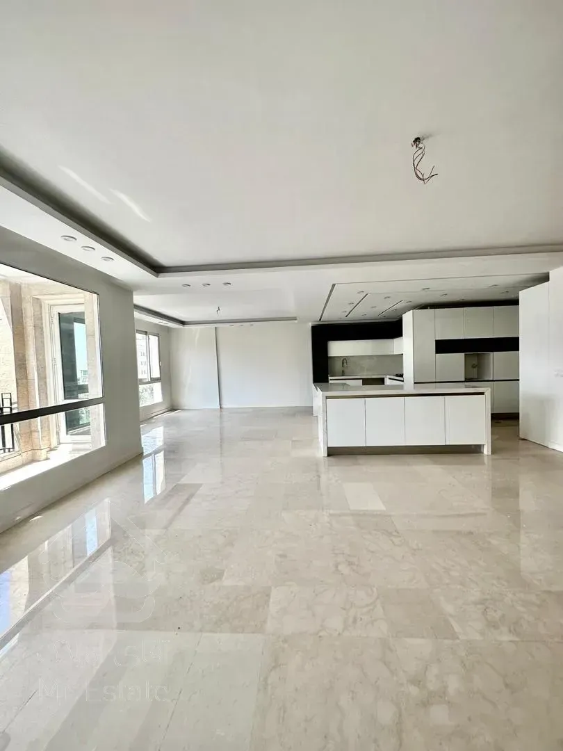 فروش اپارتمان 250 متری زعفرانیه