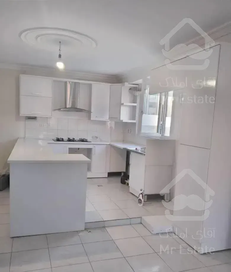 ۸۰ متر دو خواب شمال دریاچه چیتگر