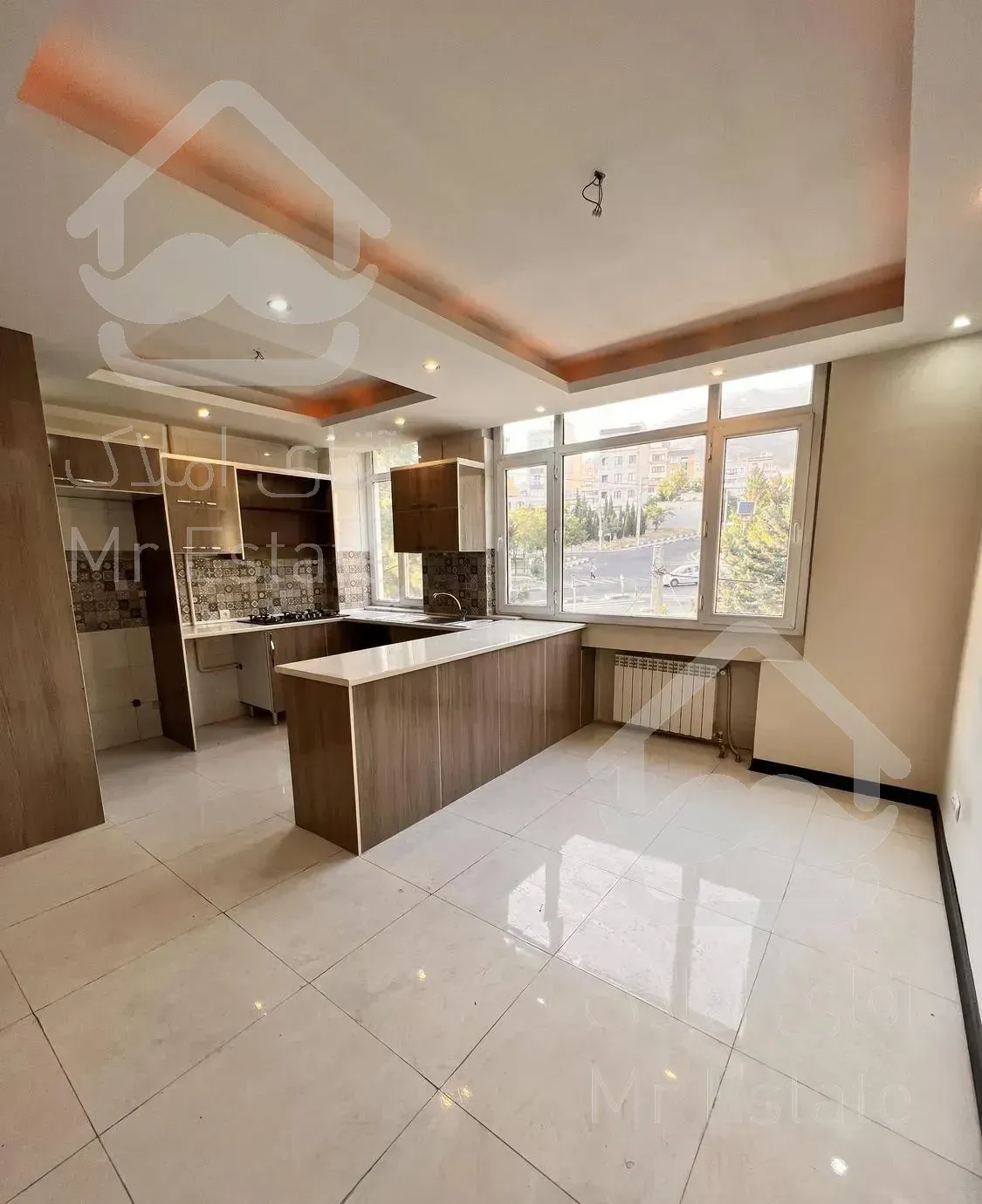 آپارتمان 100 متر / فول بازسازی شده / ویو کوه