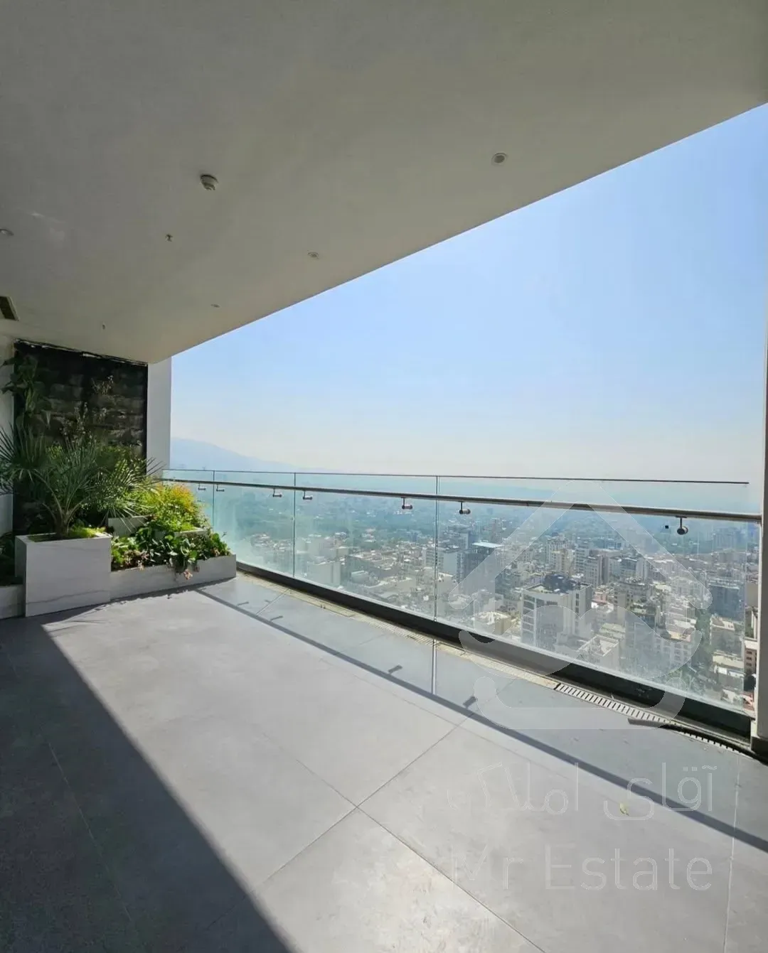 پارکی قیطریه 180 متر فول بازسازی با ویو بینظیر