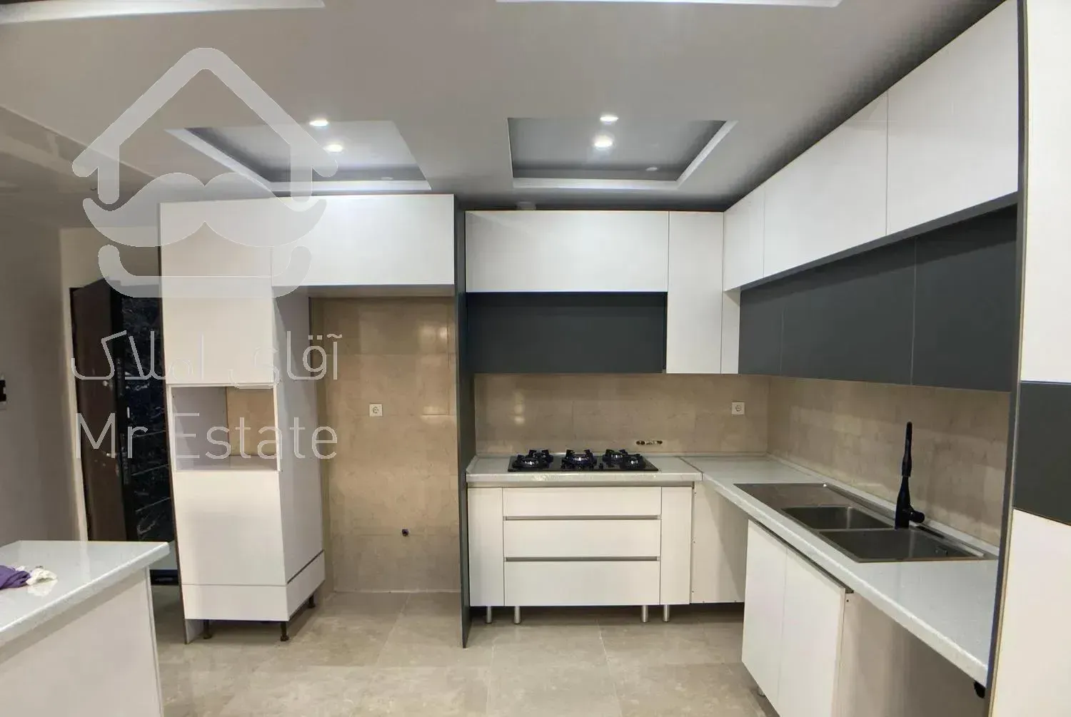 آپارتمان 100 متری کلید نخورده/2 خواب