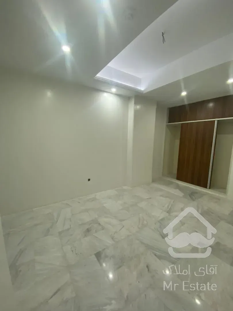 آپارتمان ۸۵ متری دو خواب امکانات عالی  سال ساخت ۱۴۰۰