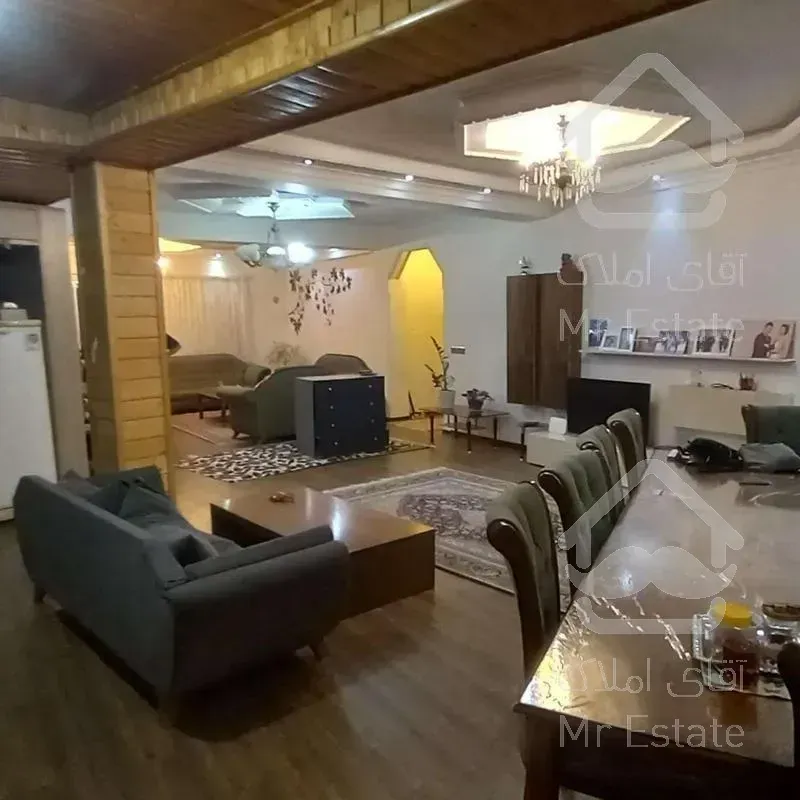 ویلا لاکچری دوبلکس 300 متر_5خواب_شیک و تمیز_ جمهوری