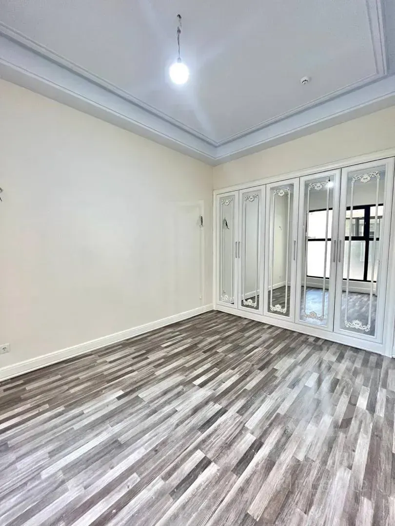 فروش اپارتمان 215 متری زعفرانیه