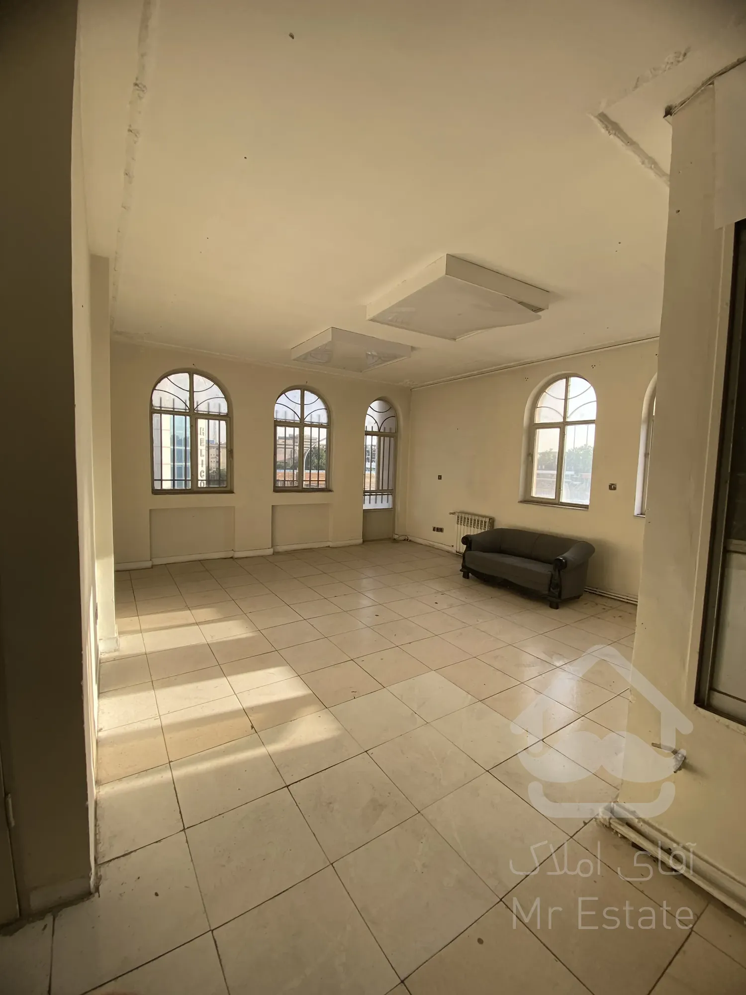 ملک موقعیت اداری