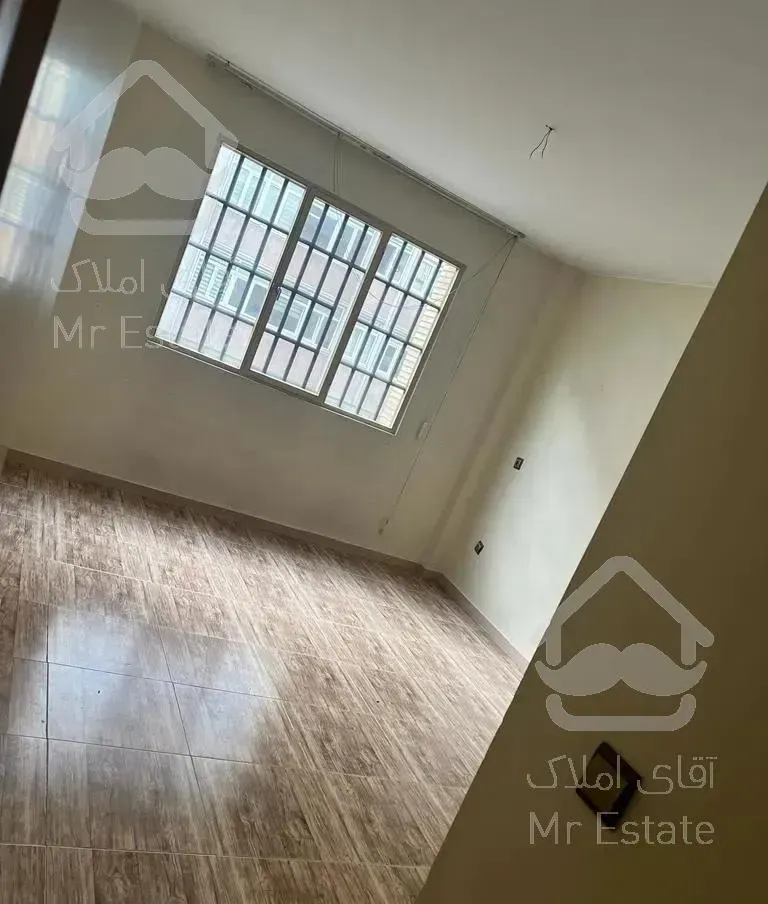 ۲۰۰ متر چهار خواب و فول در لارستان