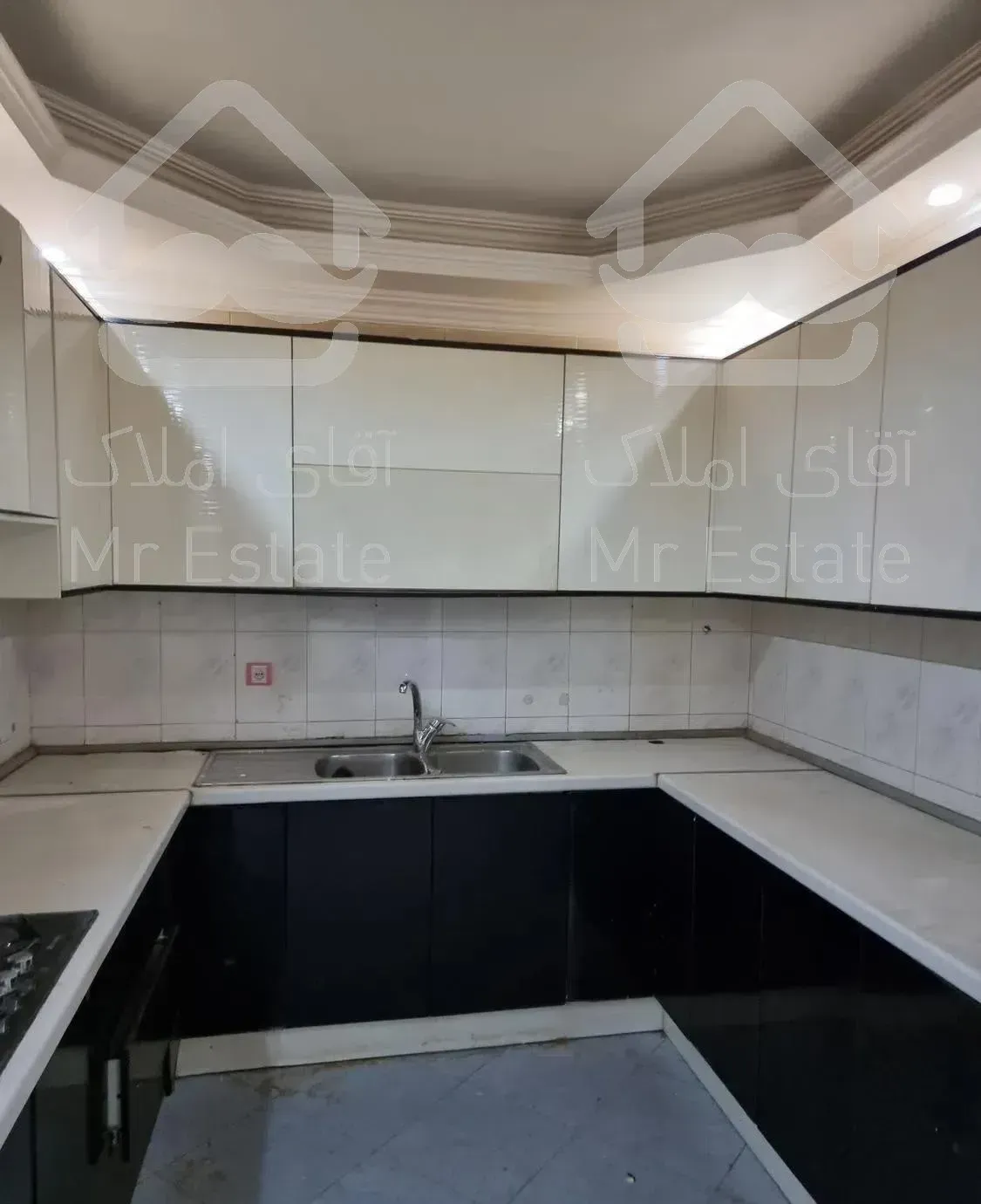 آپارتمان ۱۶۵ متری ۴ خوابه