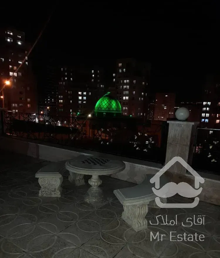 آپارتمان ۹۷ متر و ۲ خوابه میباشد