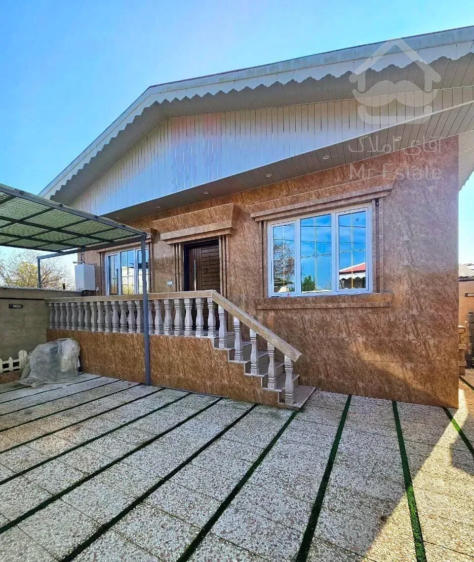 ویلا نوساز با سند تک برگ و دسترسی آسان به مرکز شهر