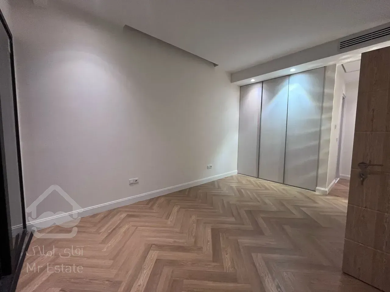 فرمانیه ۳۰۰ متر ۴ خواب