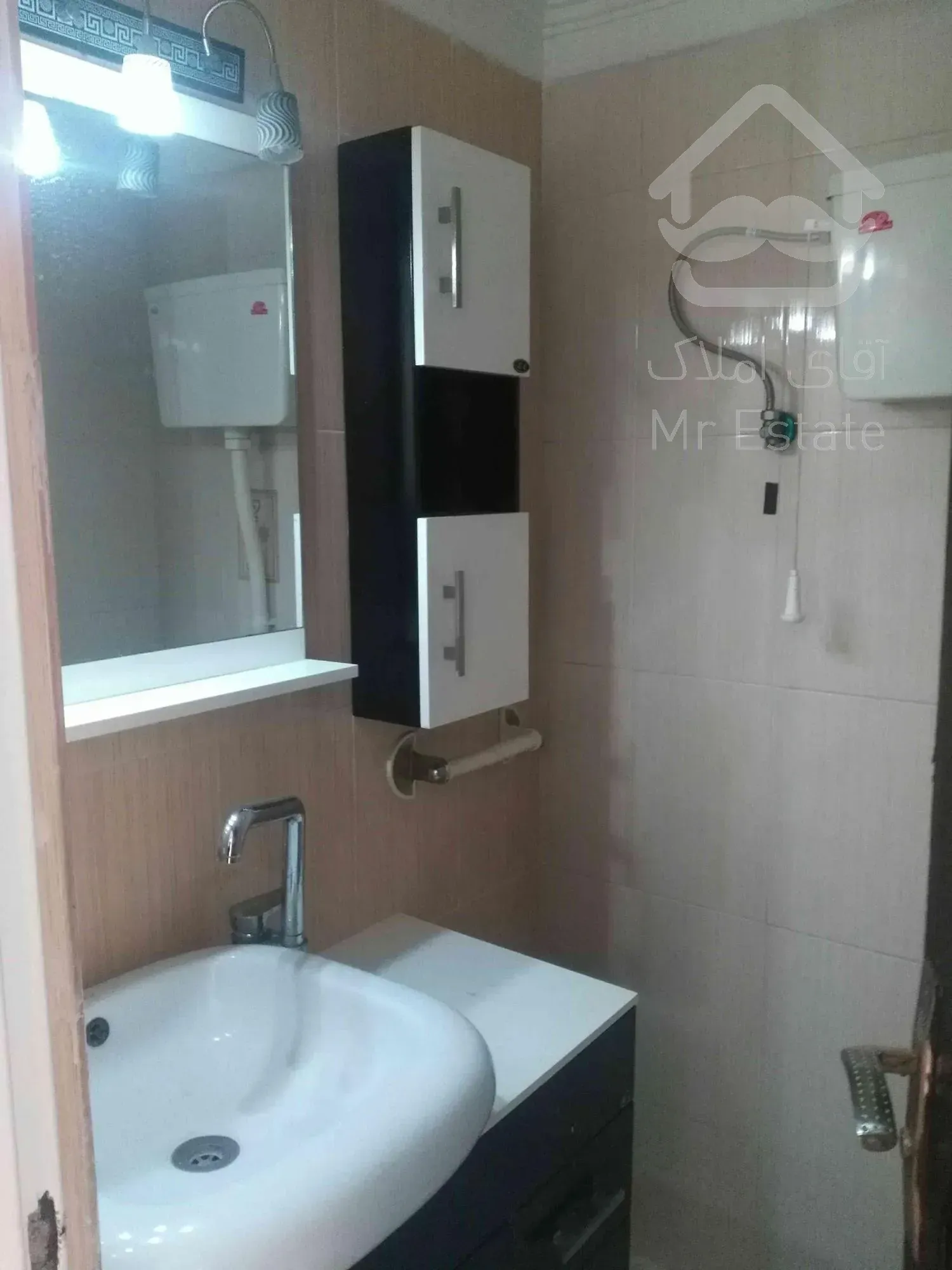 آپارتمان 95 متری در بلوار فردوس غرب 