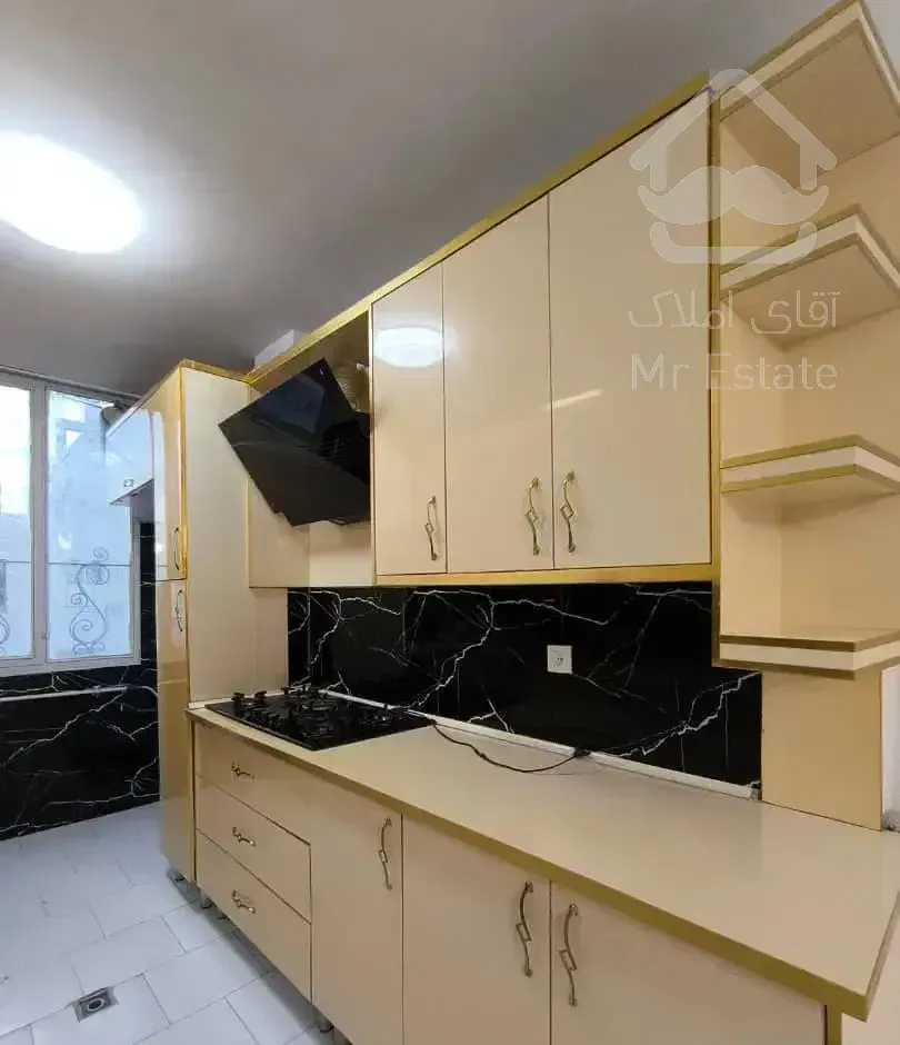 رهن50متری روبه نما طبقه سوم موردفوری